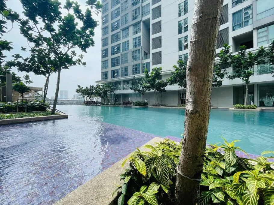 Natural landscape in The Robertson Bukit Bintang by DeUrban