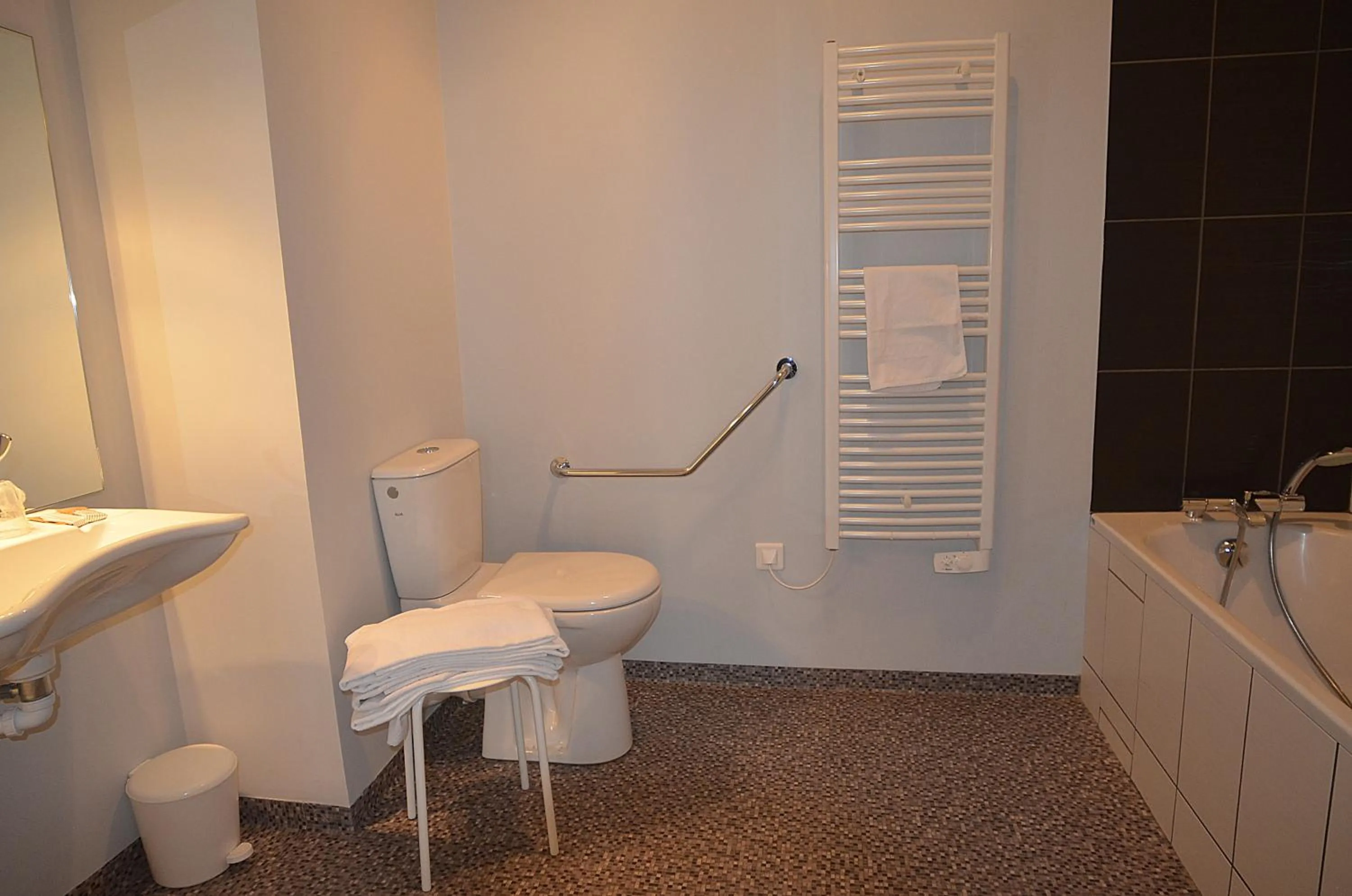 Bathroom in Le Genève