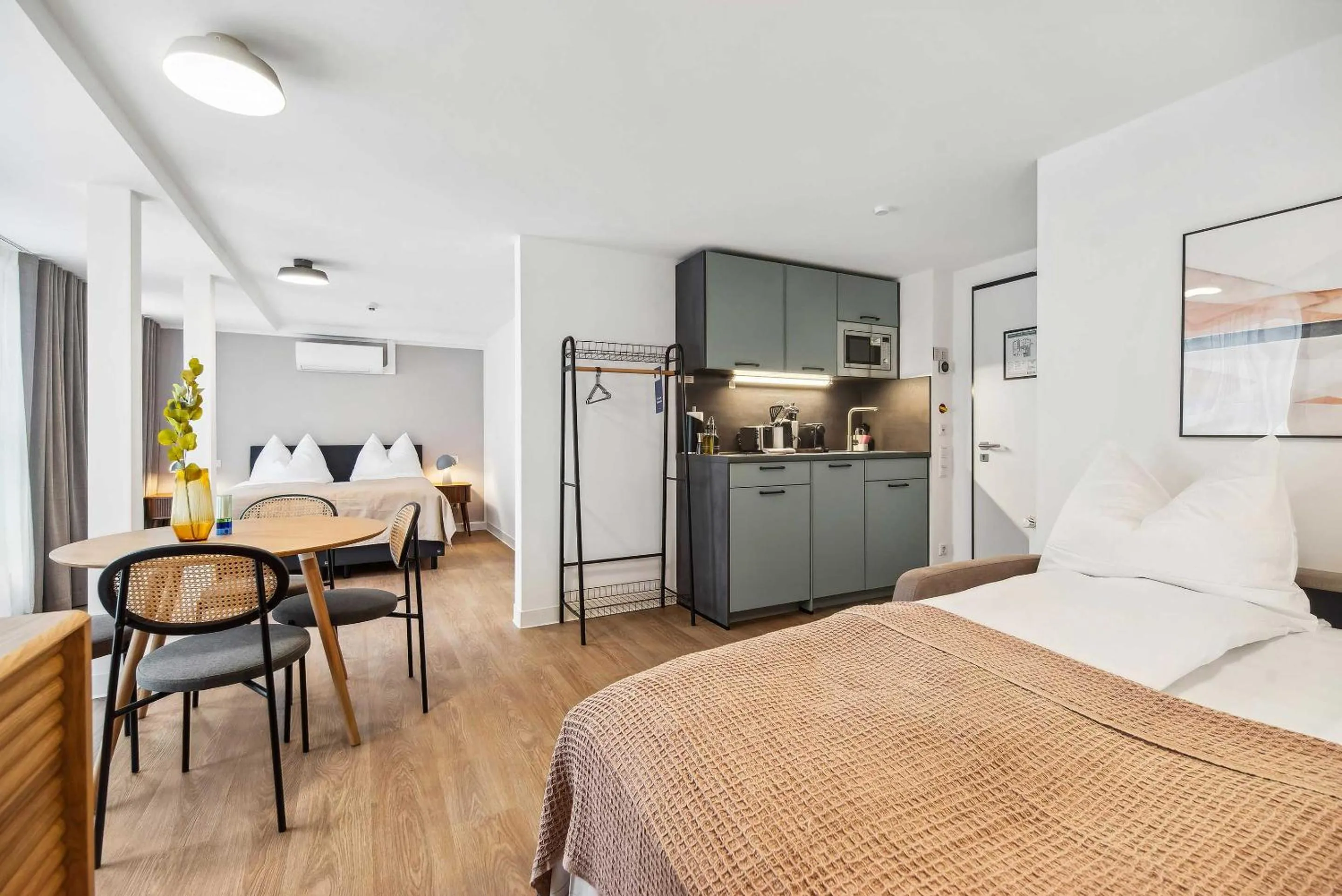 Bed in Limehome Kassel Wilhelmsstraße