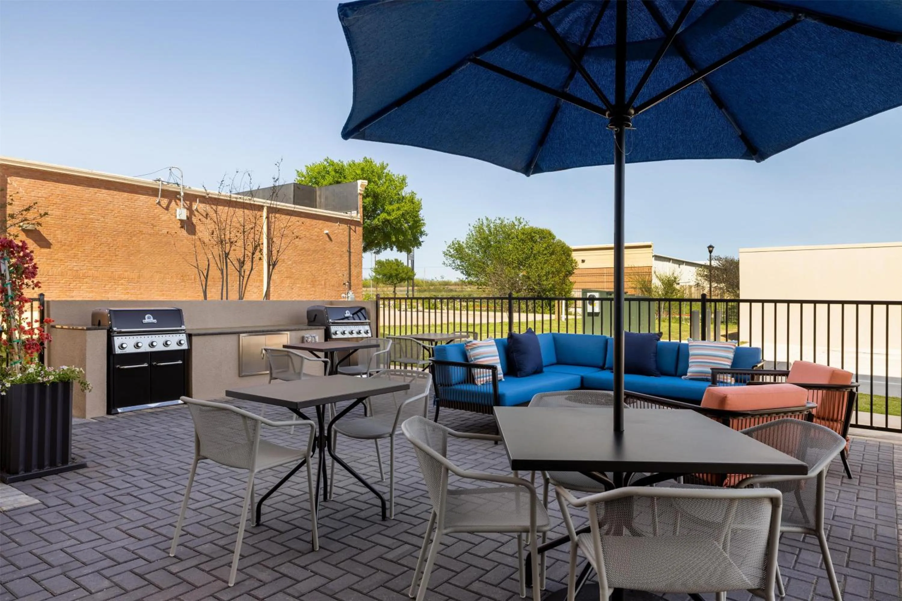 Patio in Hampton Inn By Hilton Wichita Falls North
