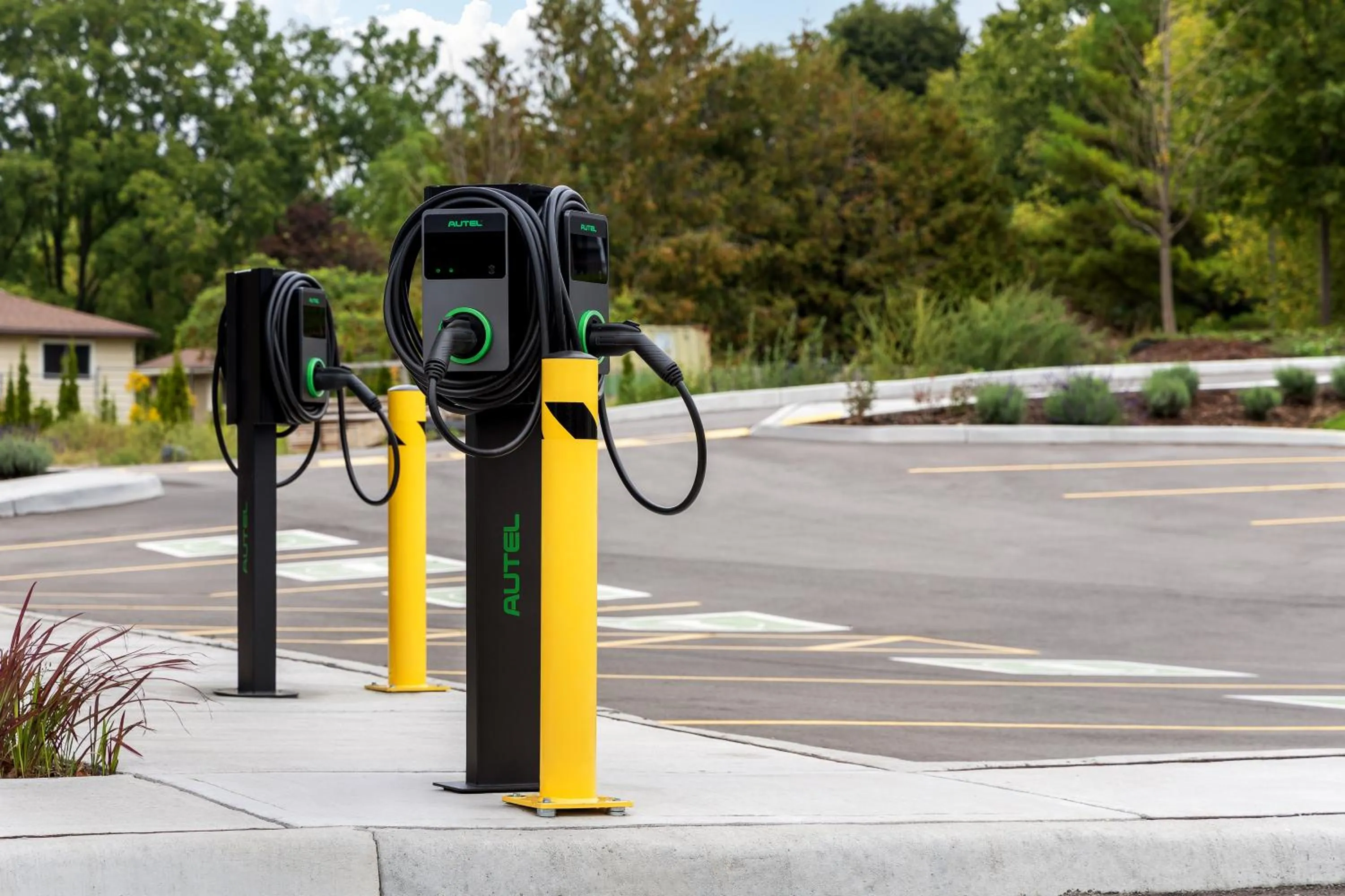 Parking in Home2 Suites By Hilton Woodstock On