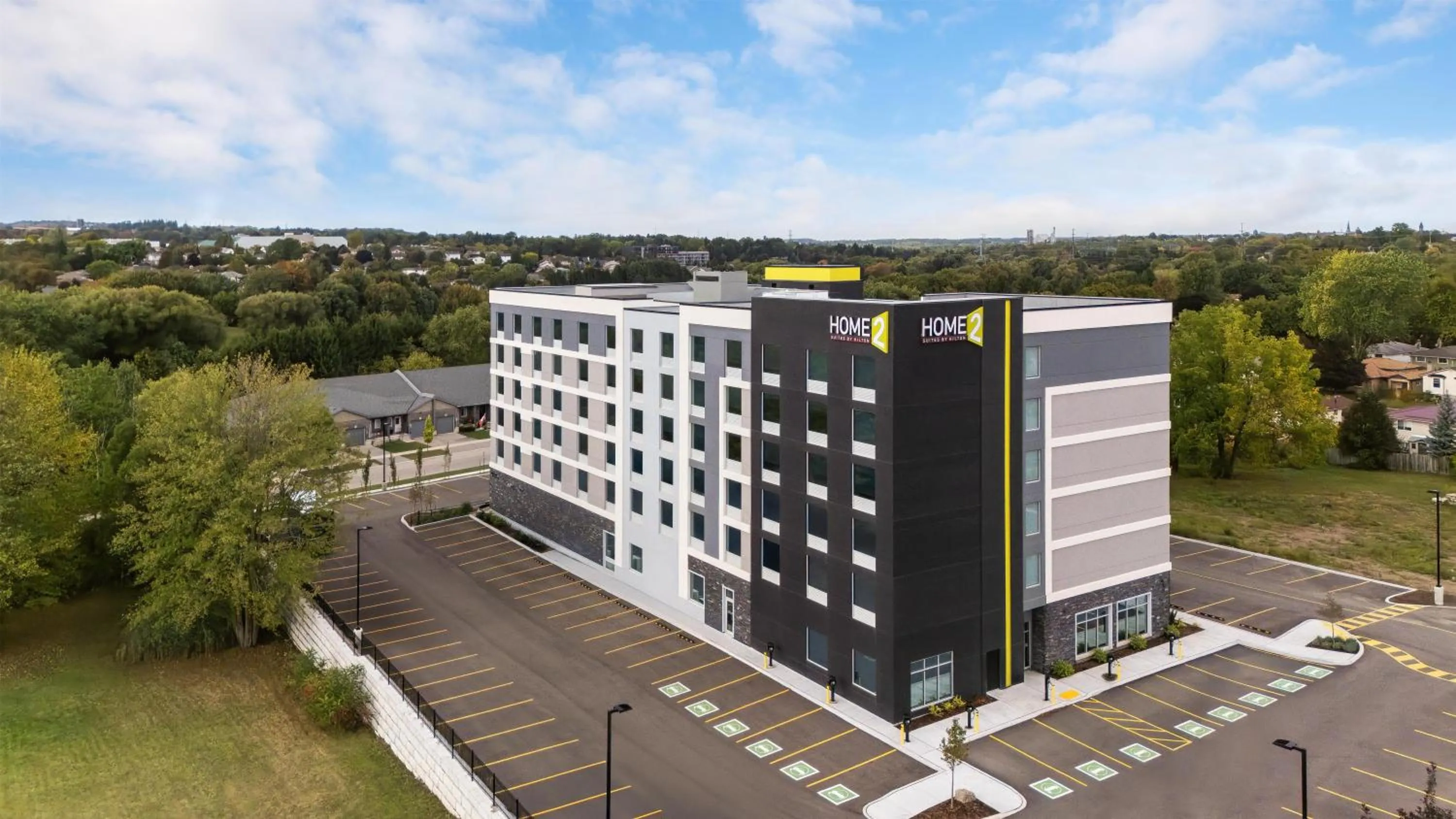 Property building in Home2 Suites By Hilton Woodstock On