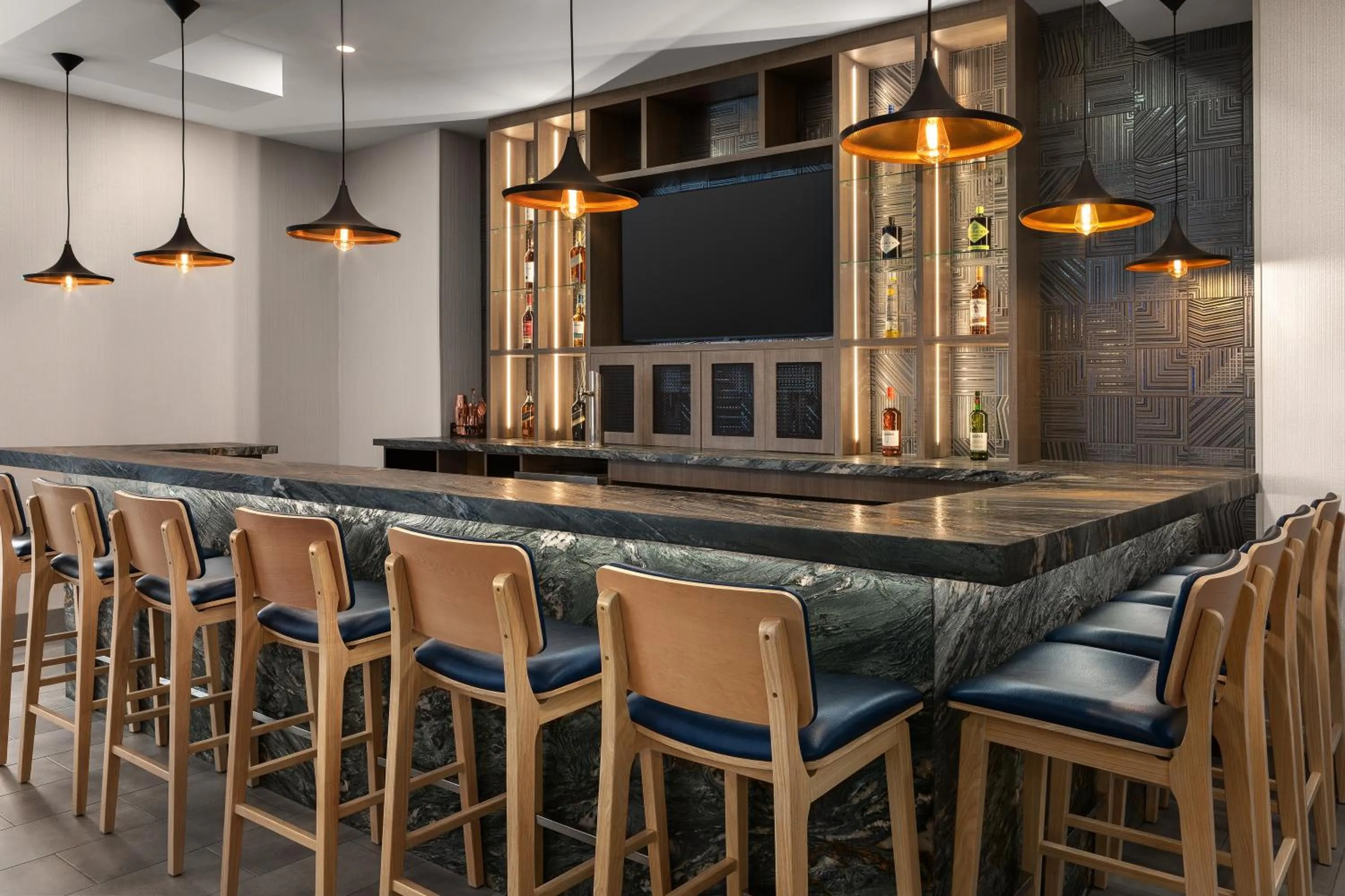 Lounge or bar in Home2 Suites By Hilton Woodstock On