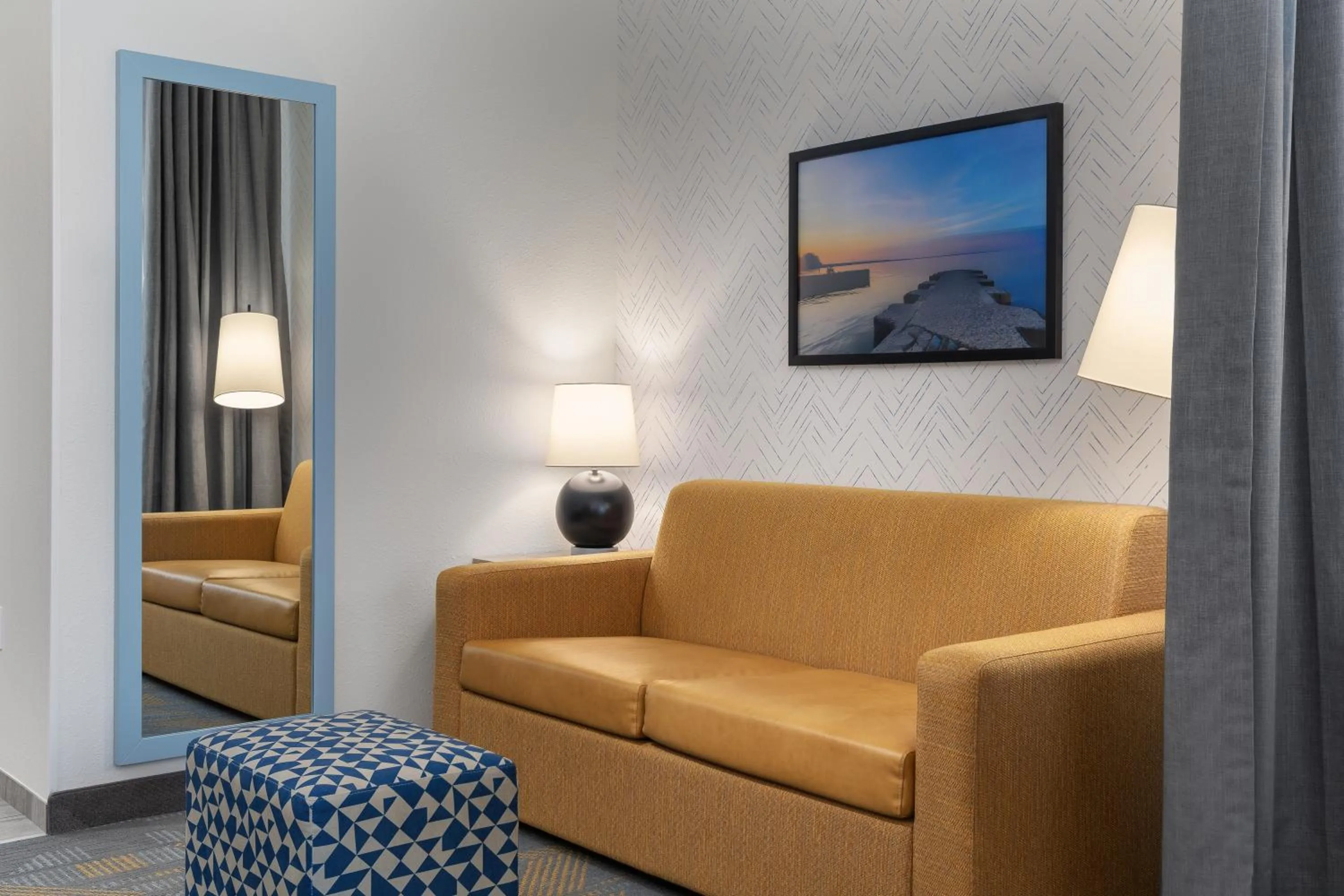 Living room in Home2 Suites By Hilton Woodstock On