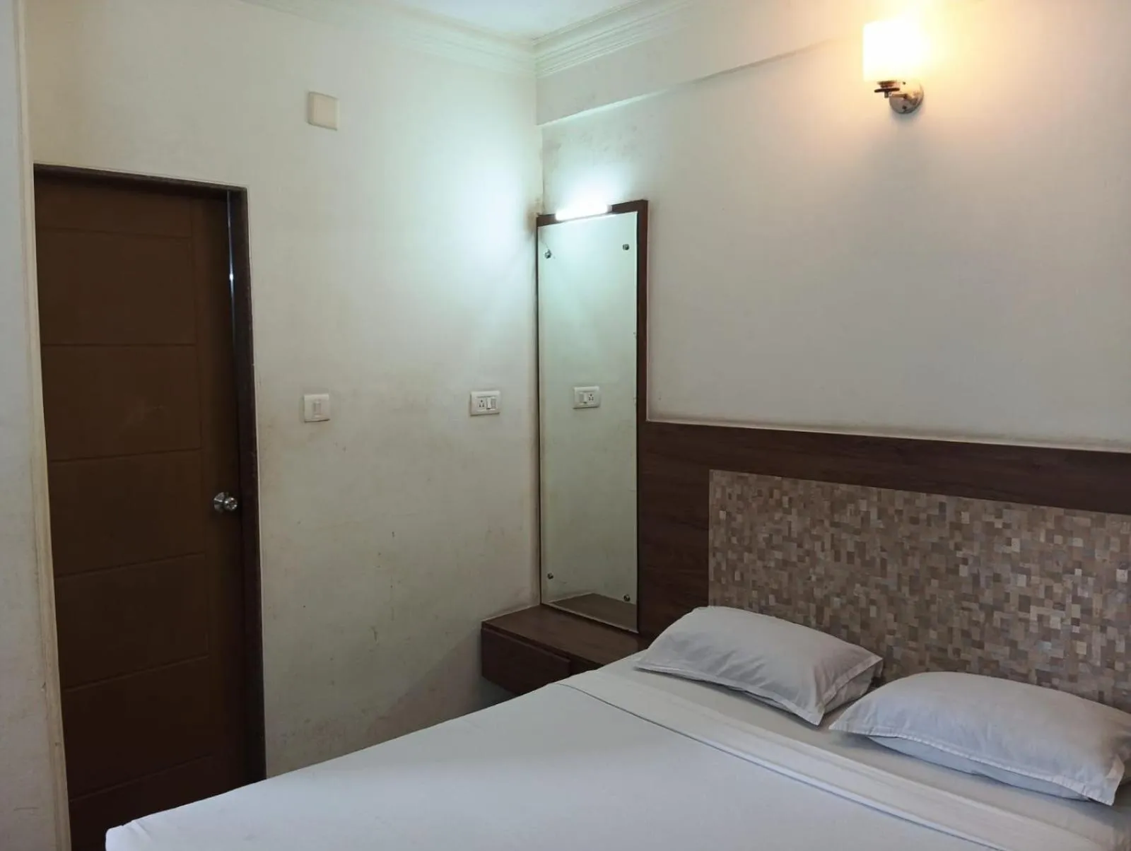 Bed in Hotel Swadesh Heritage