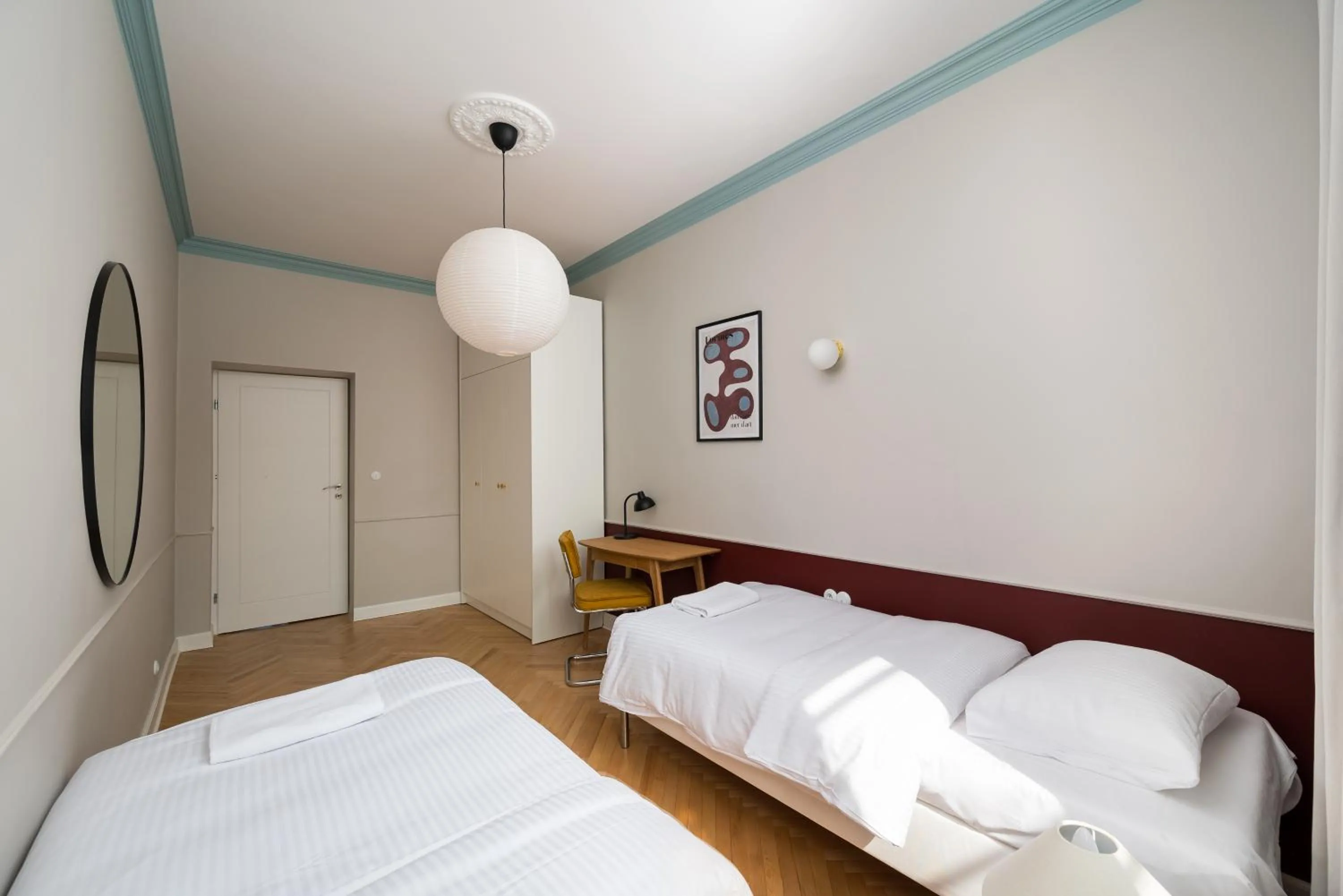 Hala Mirowska Spacious Apartment by BookingHost
