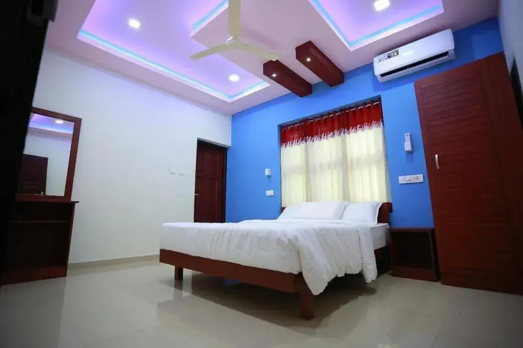 King Room with Lake View - single occupancy in Vista Al Rio King Room with Lake View - single occupancy in Vista Al Rio