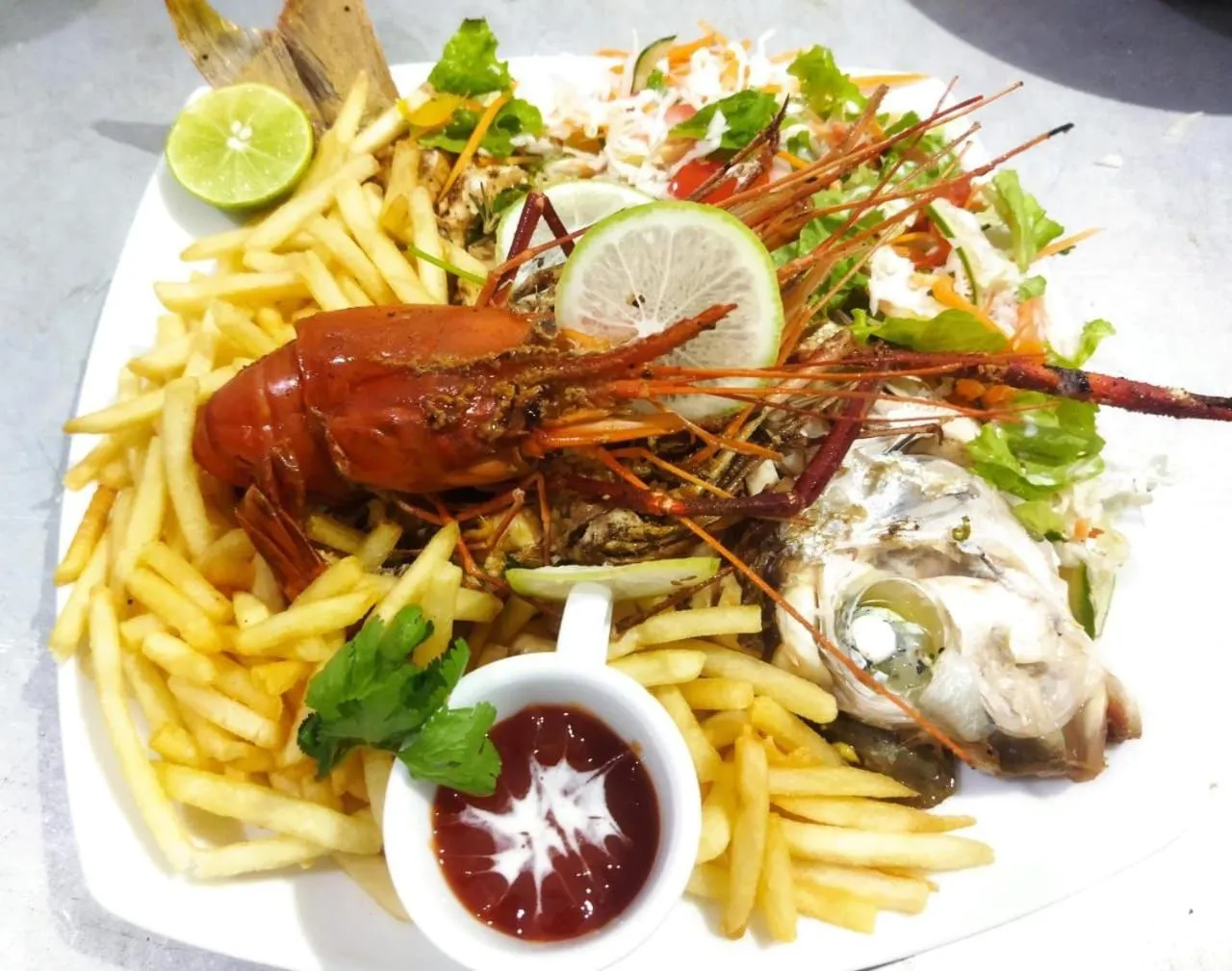 Restaurant/places to eat in Seashore Mirissa