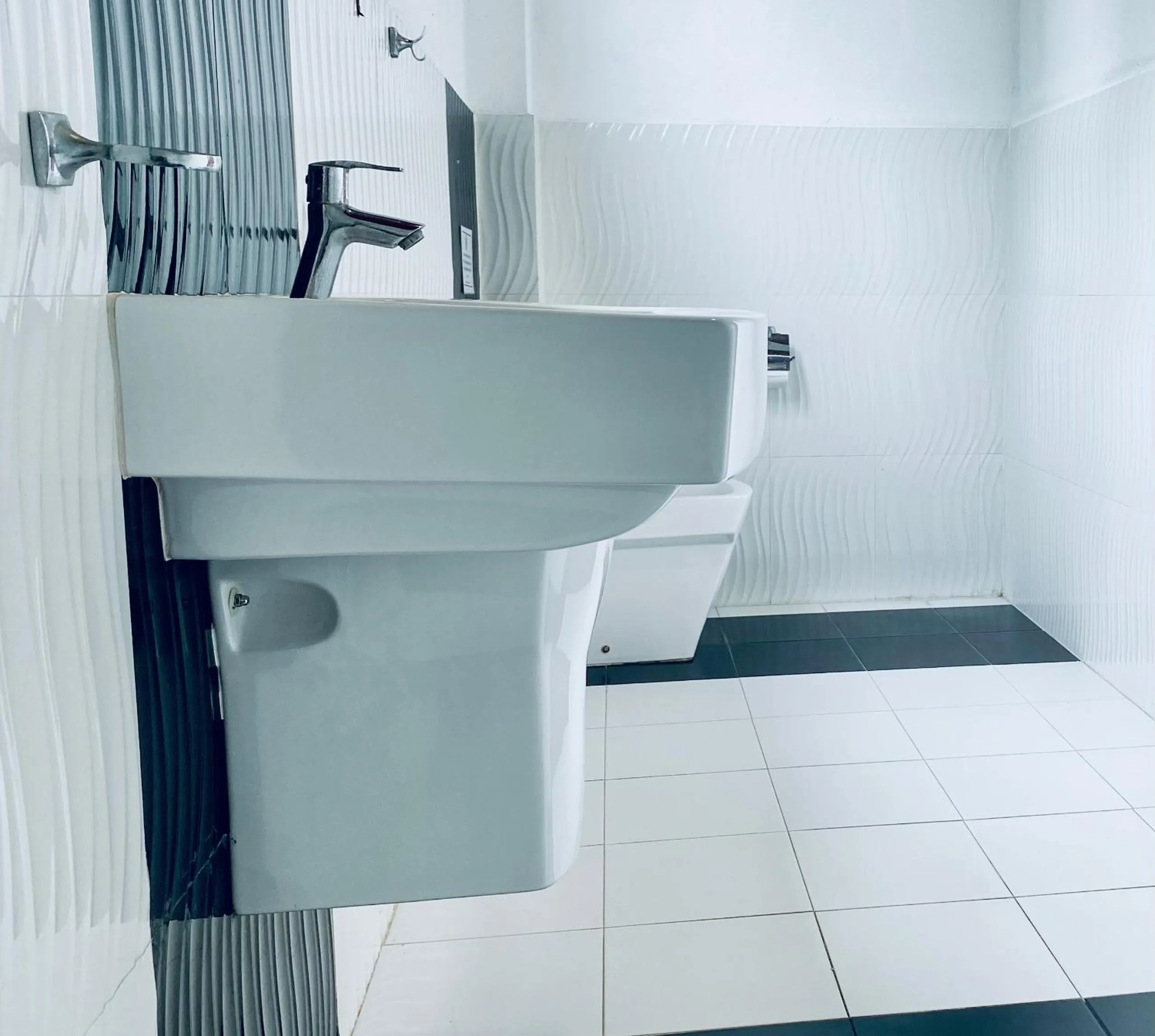 Bathroom in Seashore Mirissa