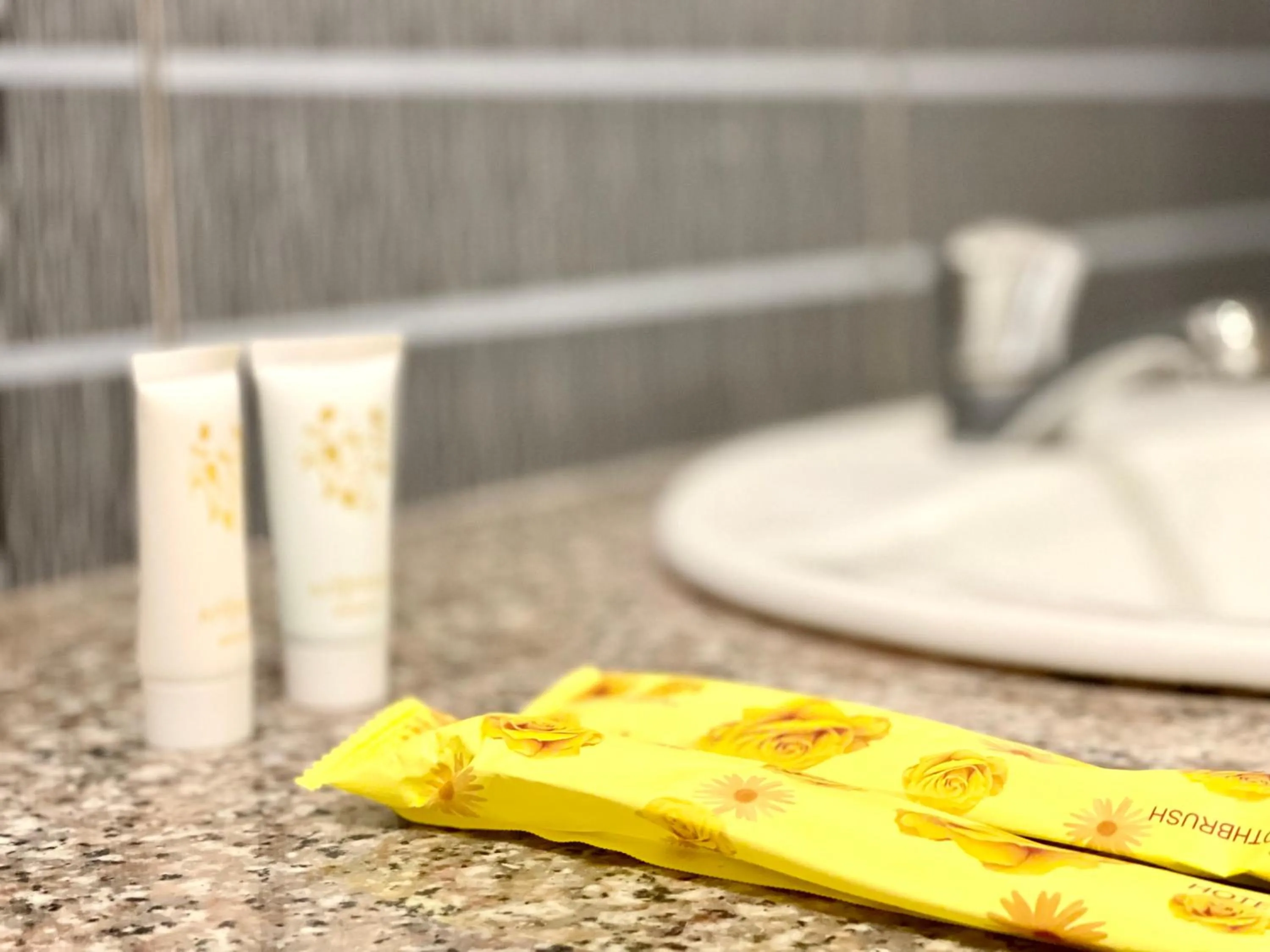 Sky hotel - Rooms & Free laundry - 50m to Royal Palace