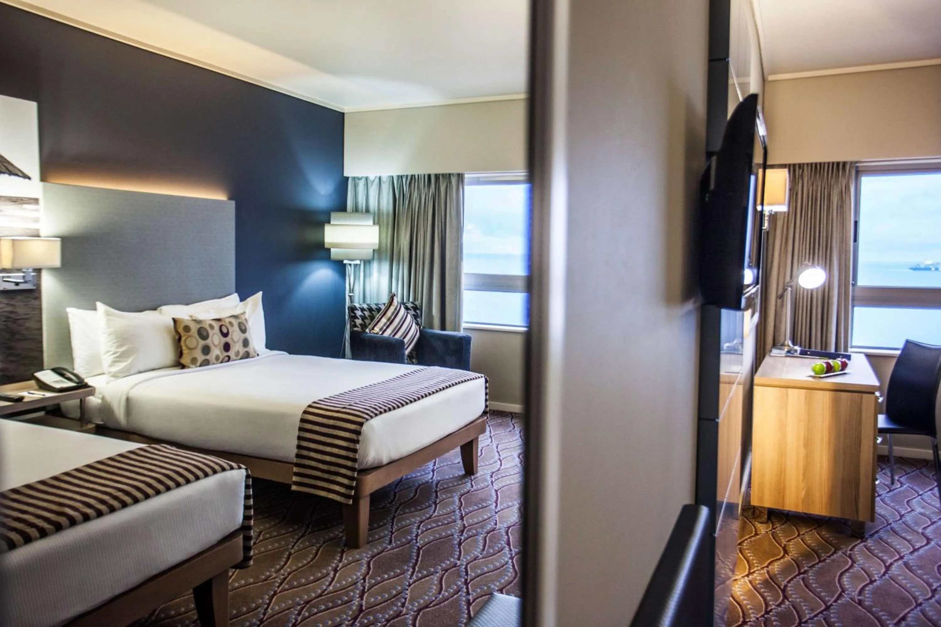 Bedroom, Bed in Garden Court Marine Parade