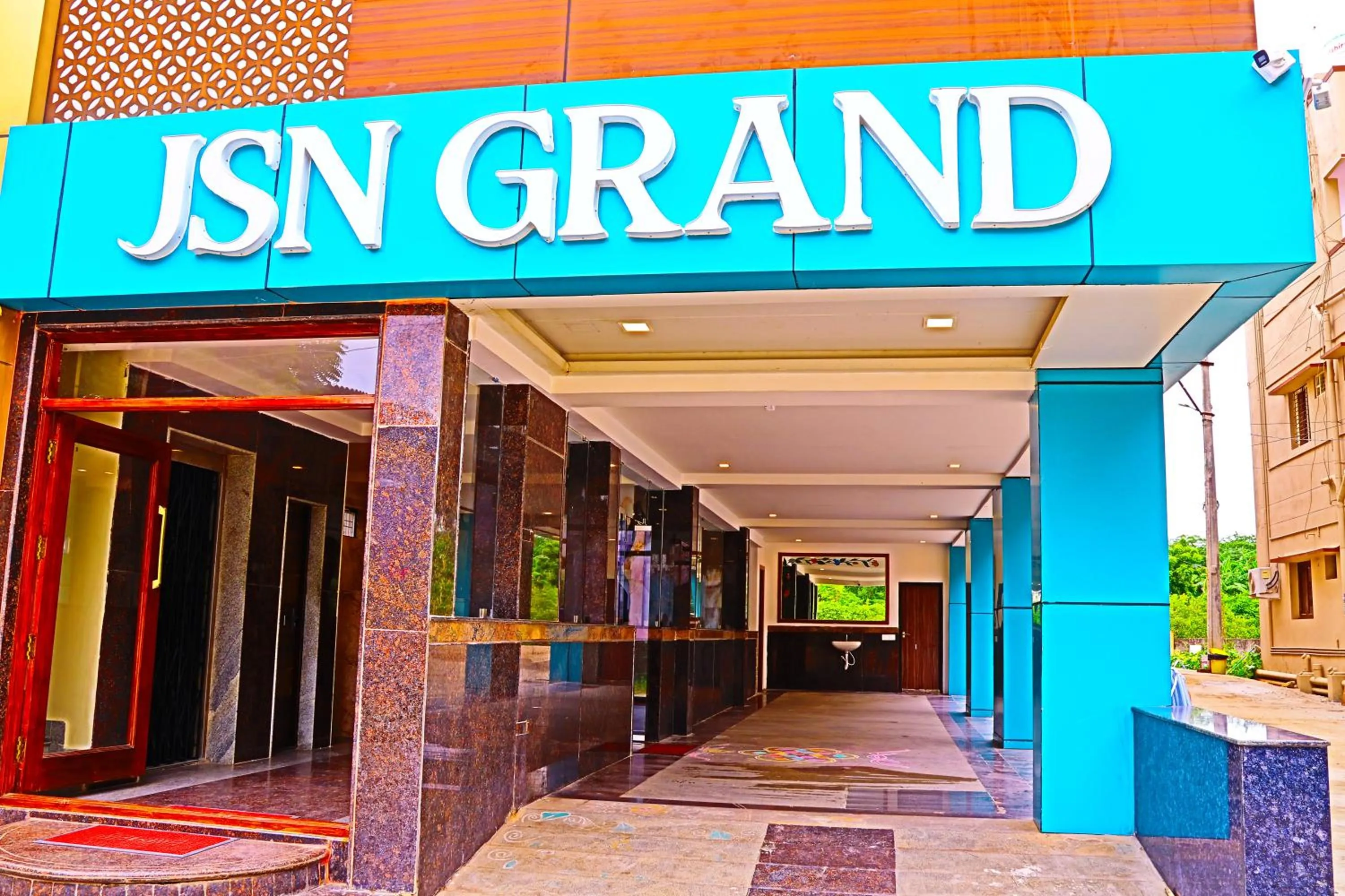 JSN Grand