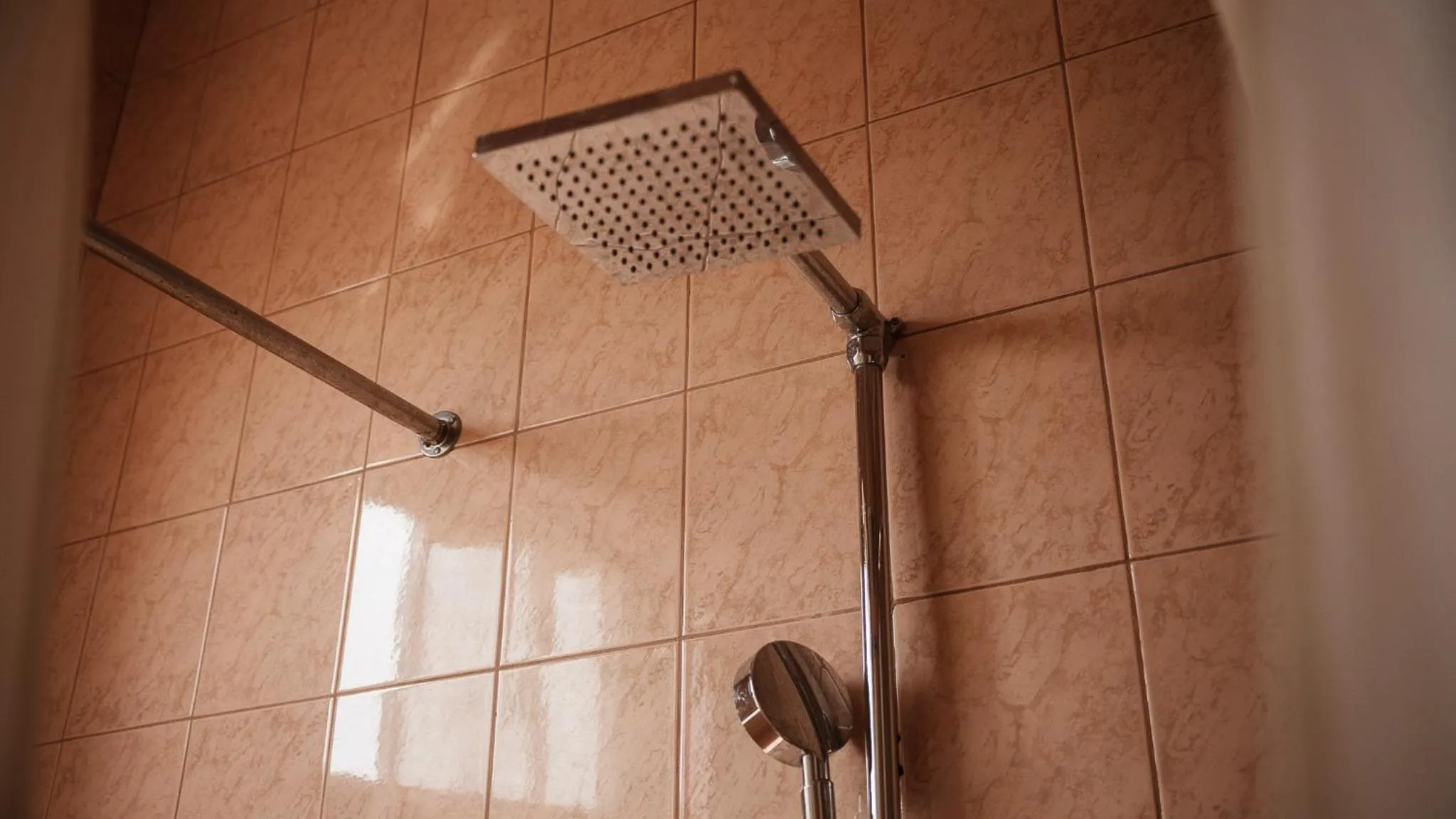 Shower in Quality Inn Hotel Kigali