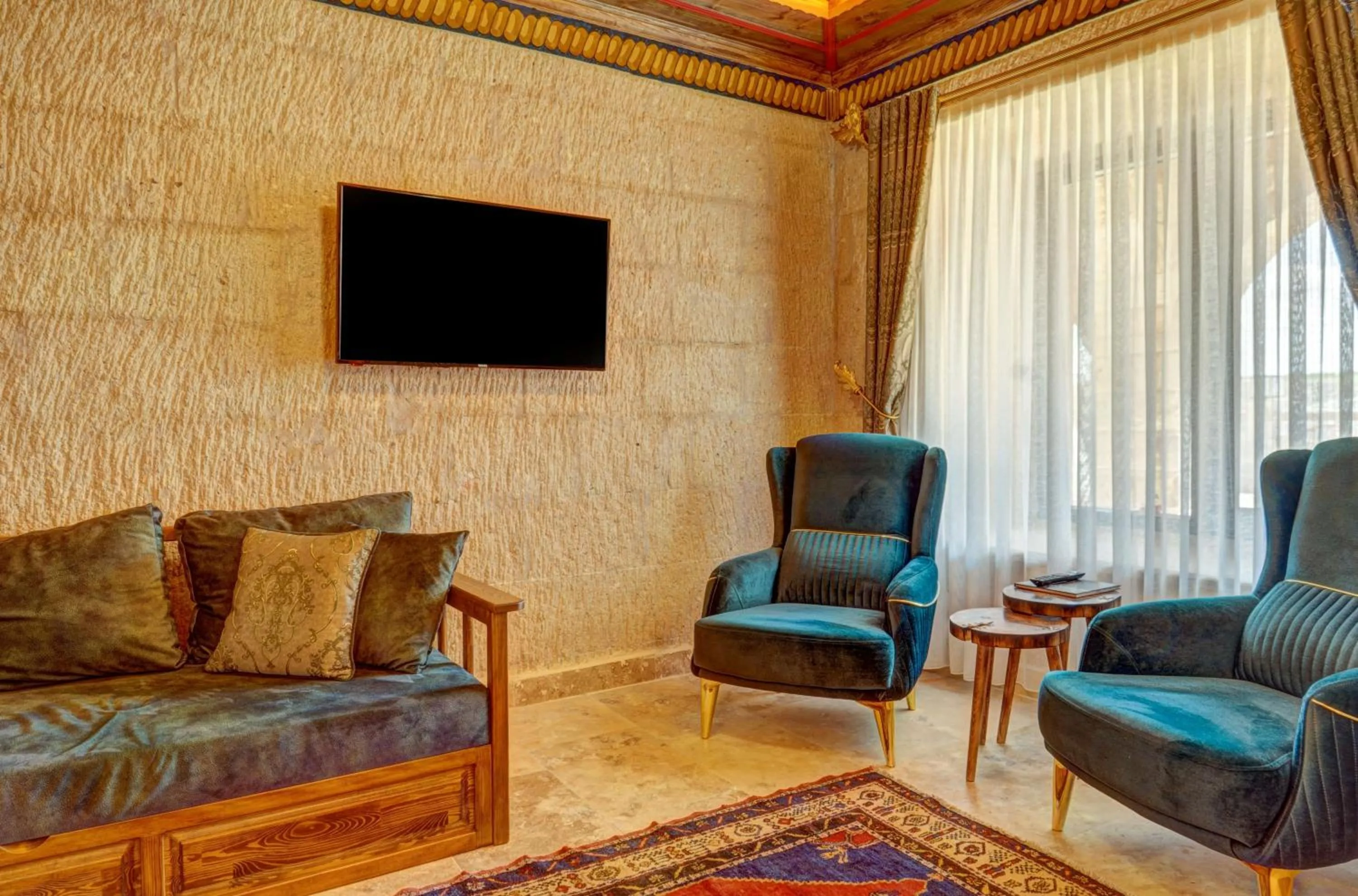 Living room in Kasr-ı Kapadokya Cave Suites