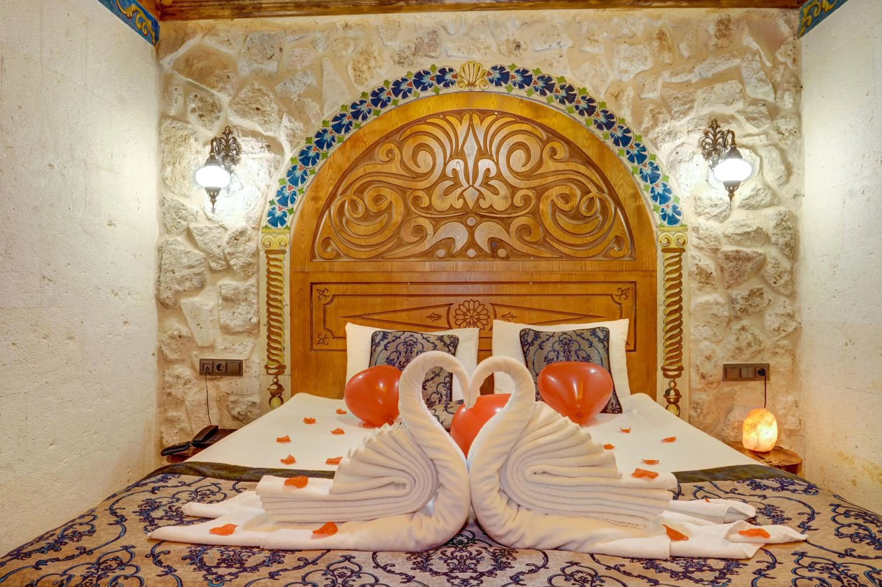 Bedroom, Bed in Kasr-ı Kapadokya Cave Suites