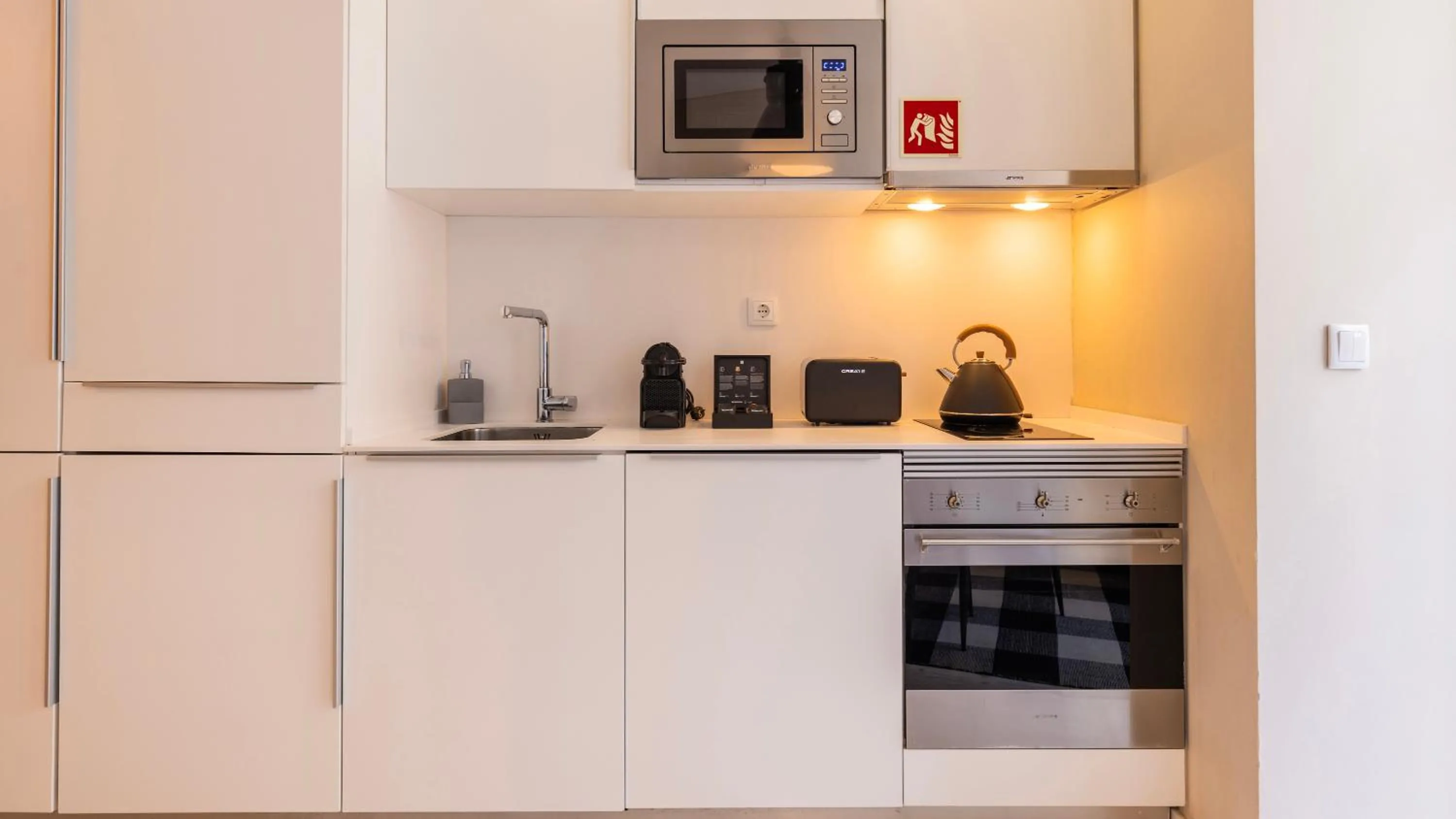 Kitchen or kitchenette in Carmo 43