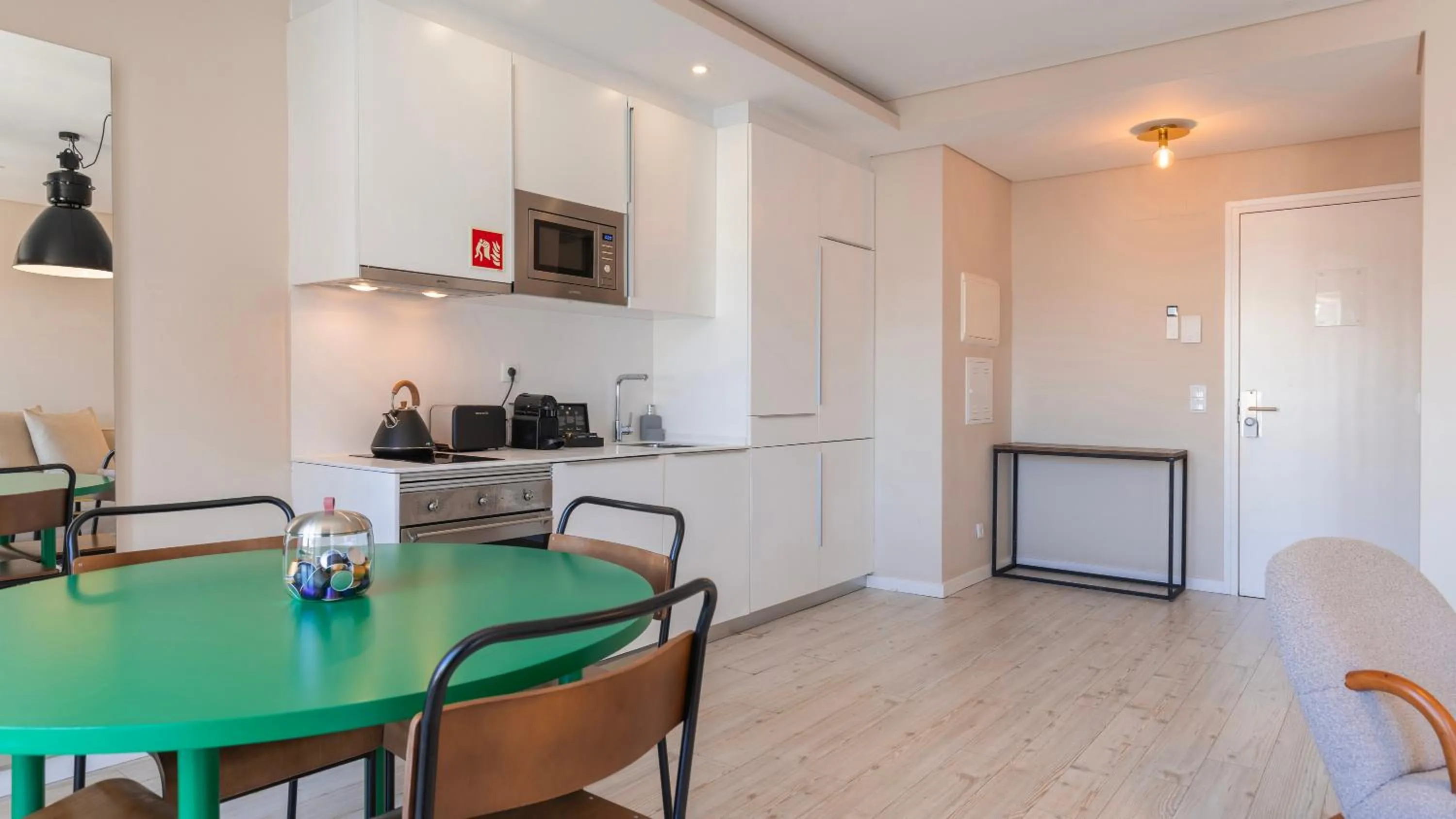 Kitchen or kitchenette in Carmo 43