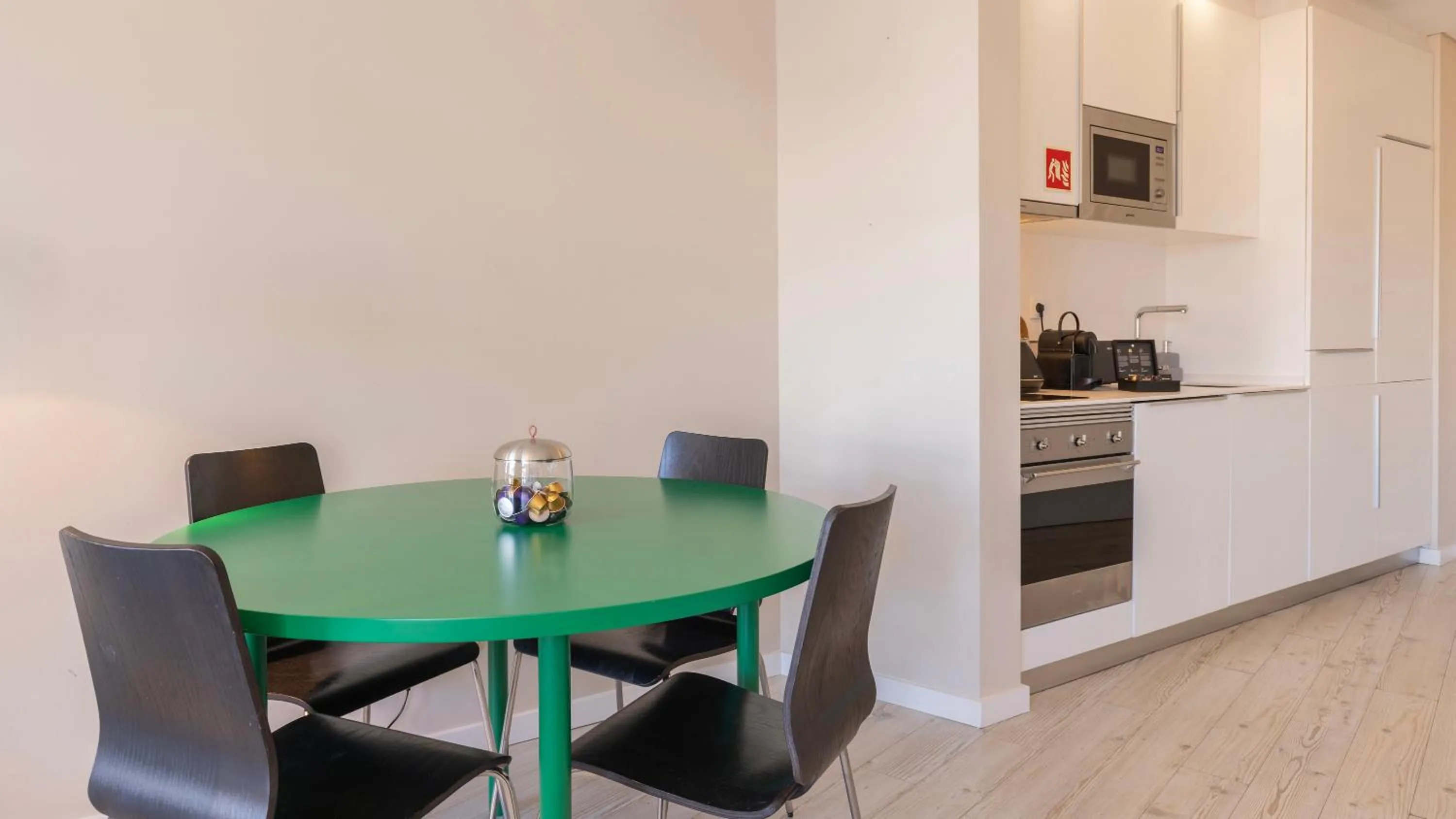 Dining area in Carmo 43