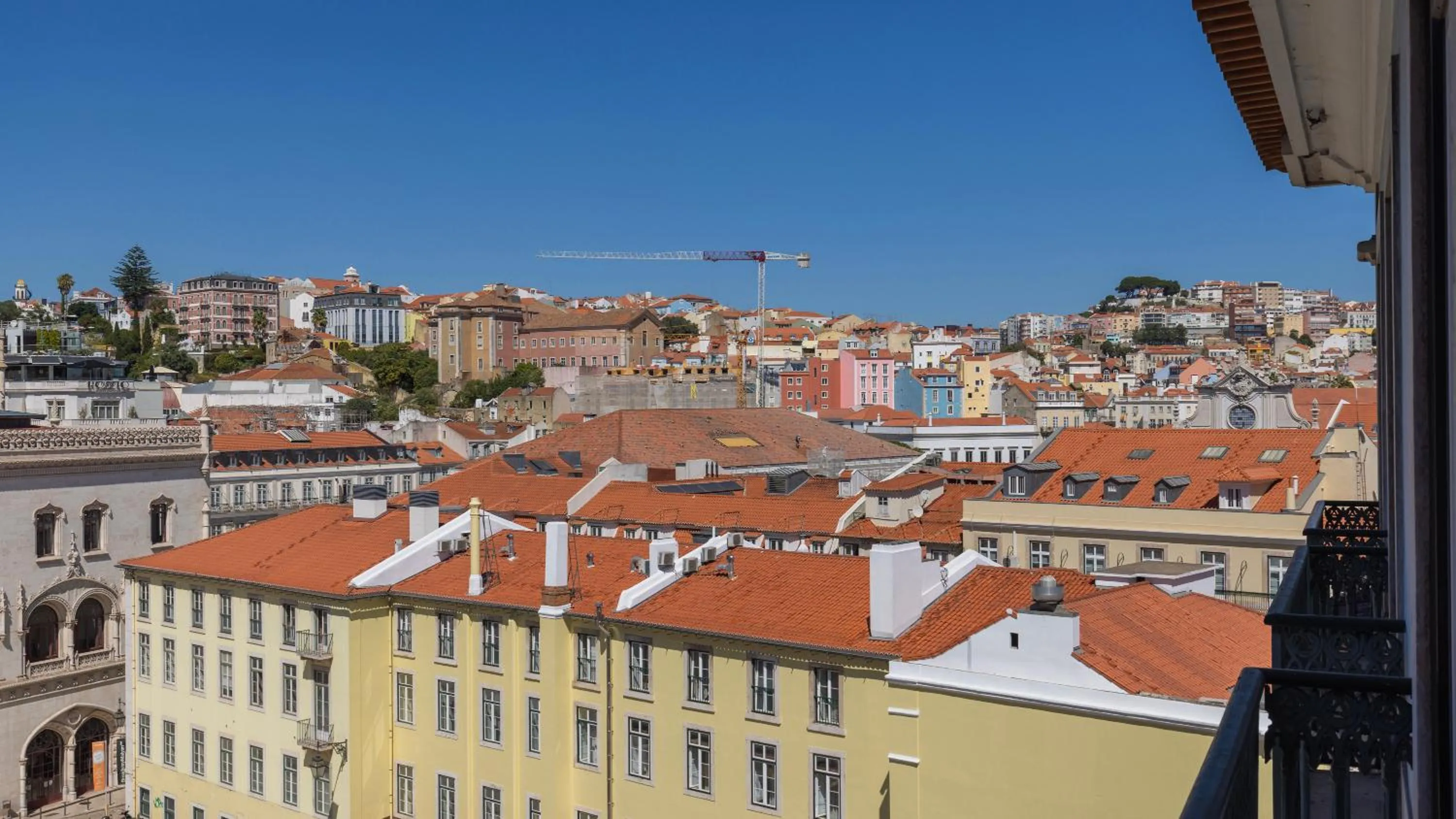 City view in Carmo 43