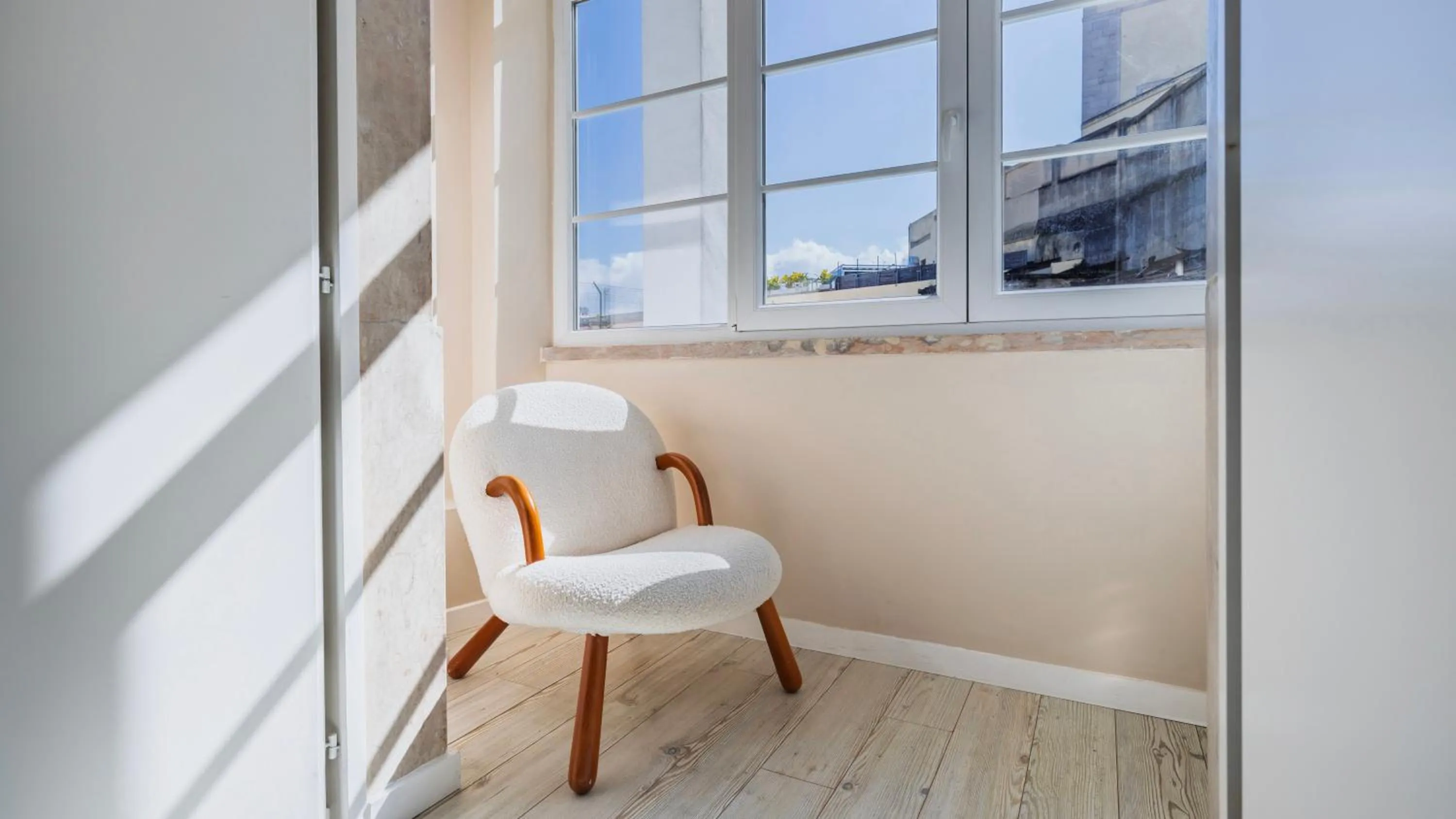 Seating area in Carmo 43