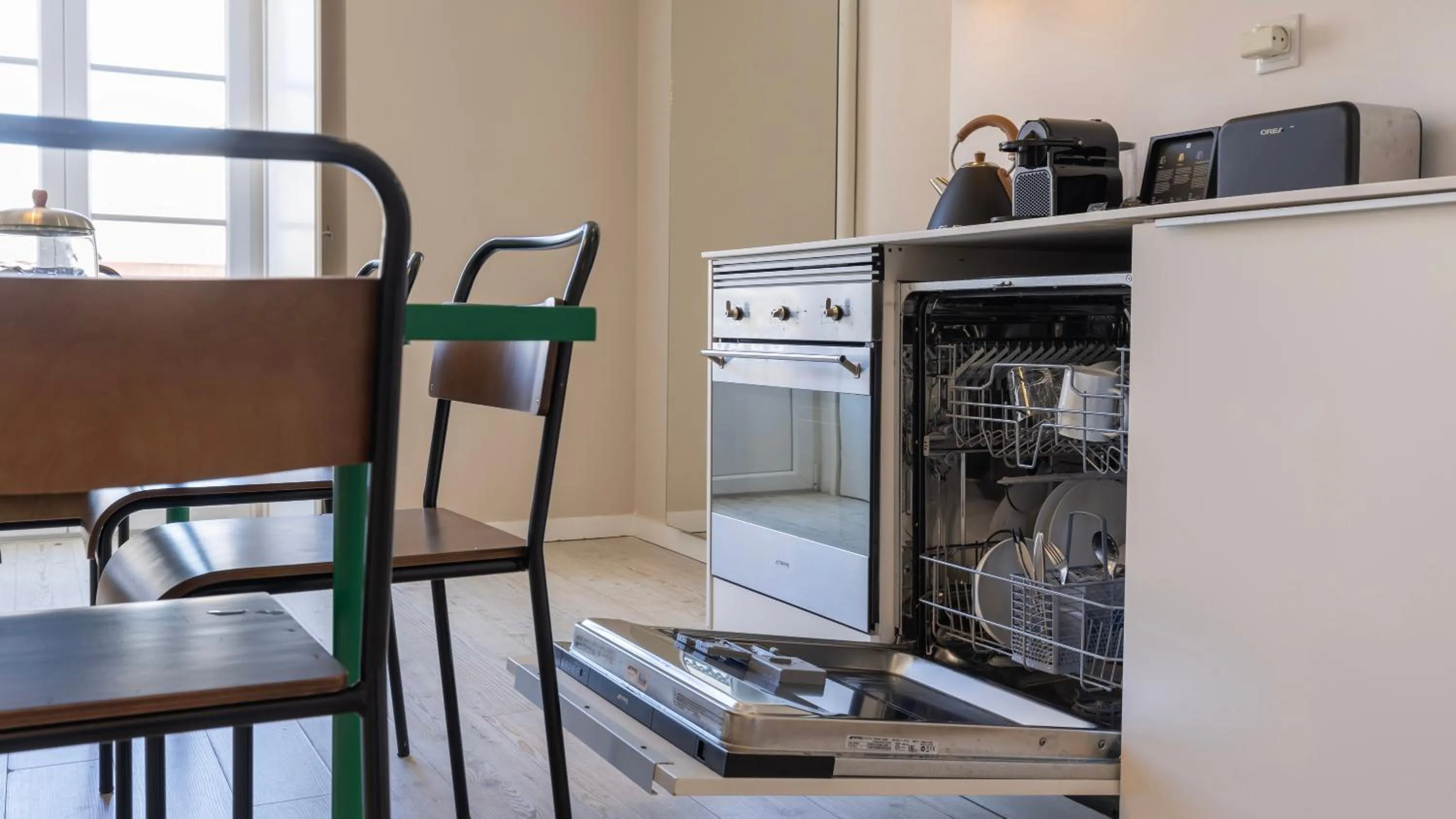 dishwasher in Carmo 43