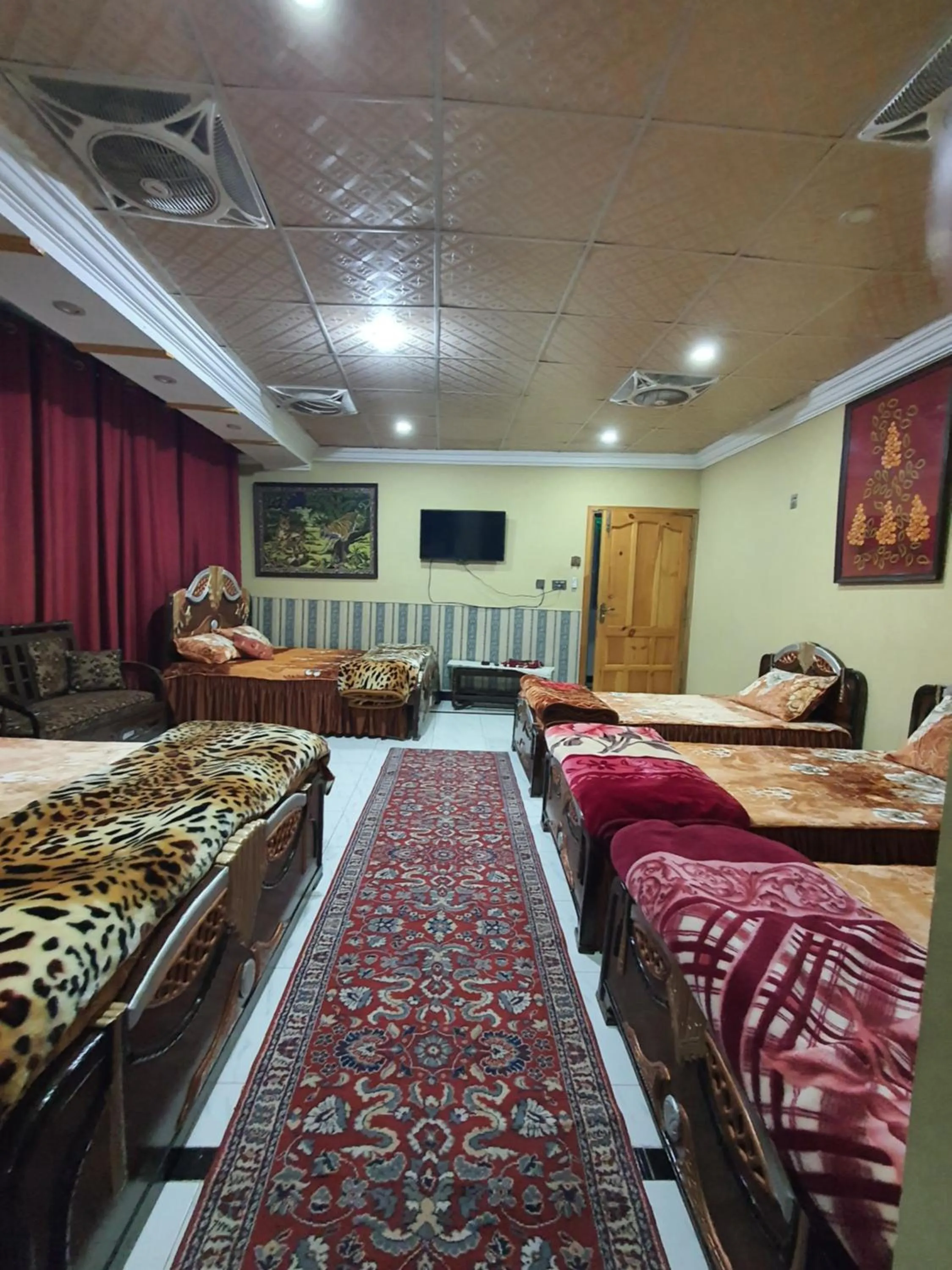 Bed in AK Hotel Abbottabad