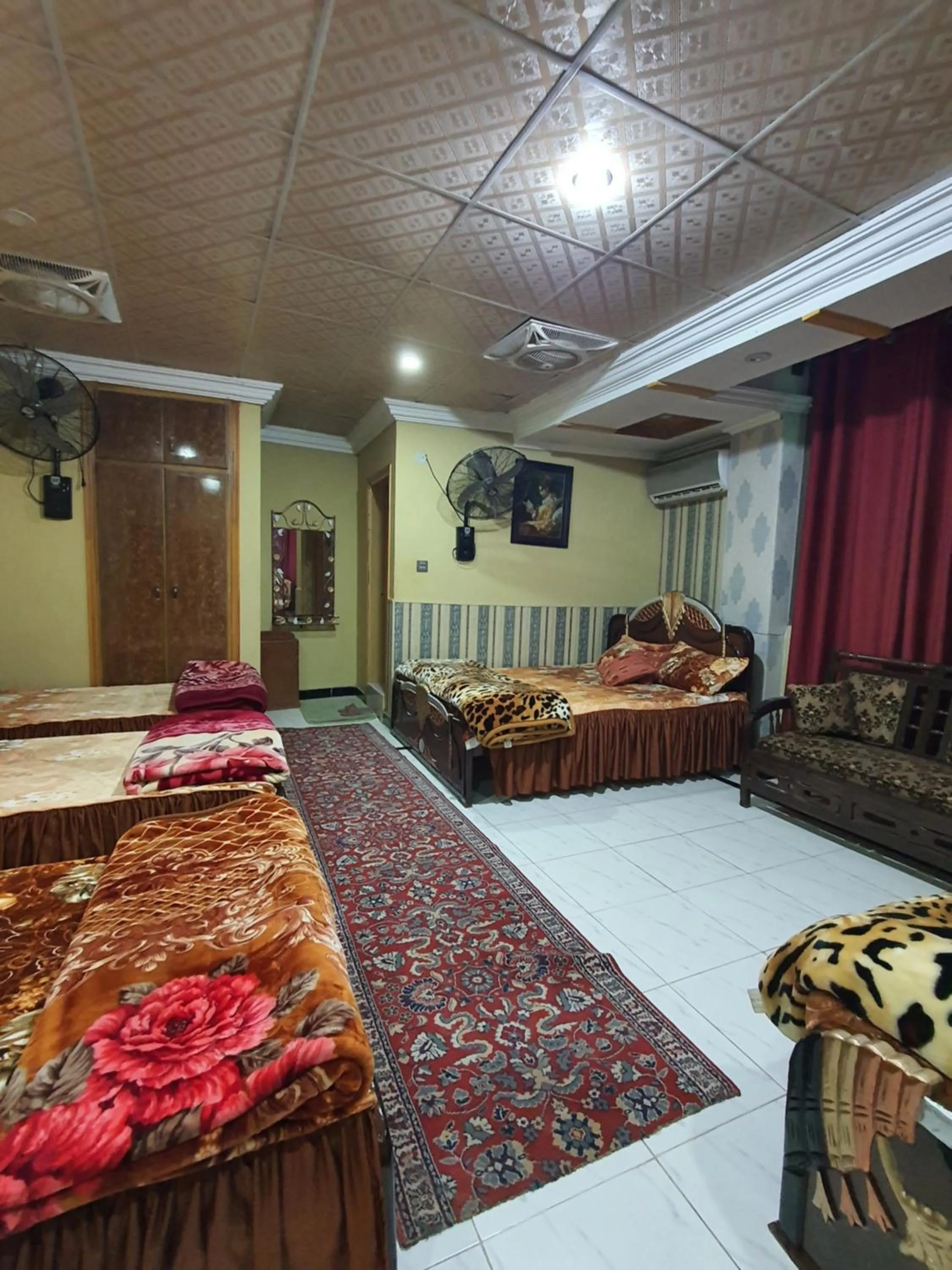 Bed in AK Hotel Abbottabad