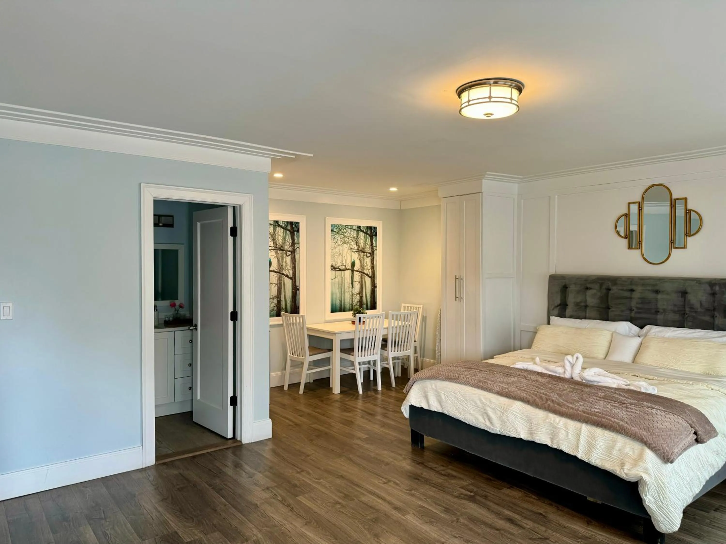 Photo of the whole room, Bed in Solano Inn