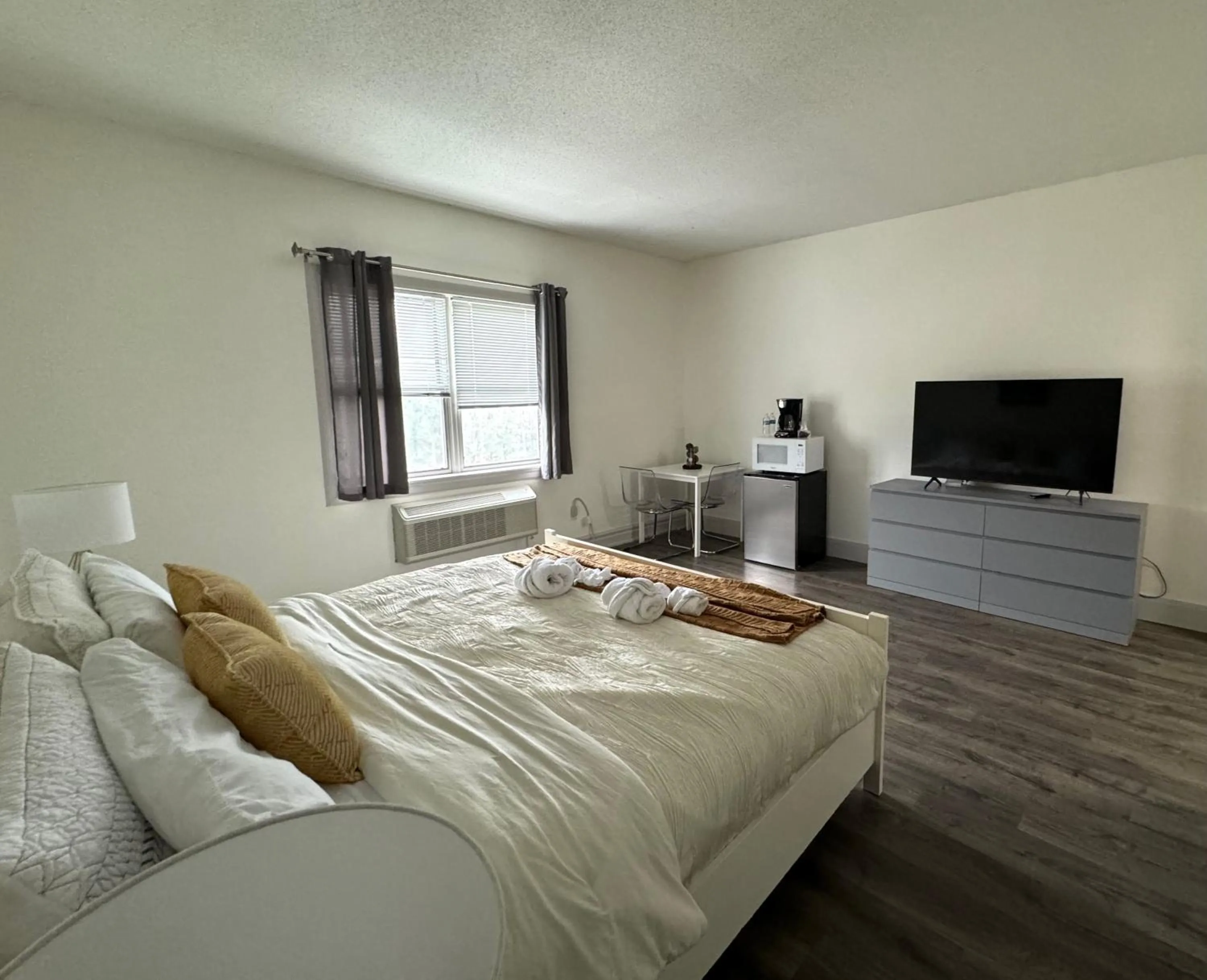 TV and multimedia, Bed in Solano Inn