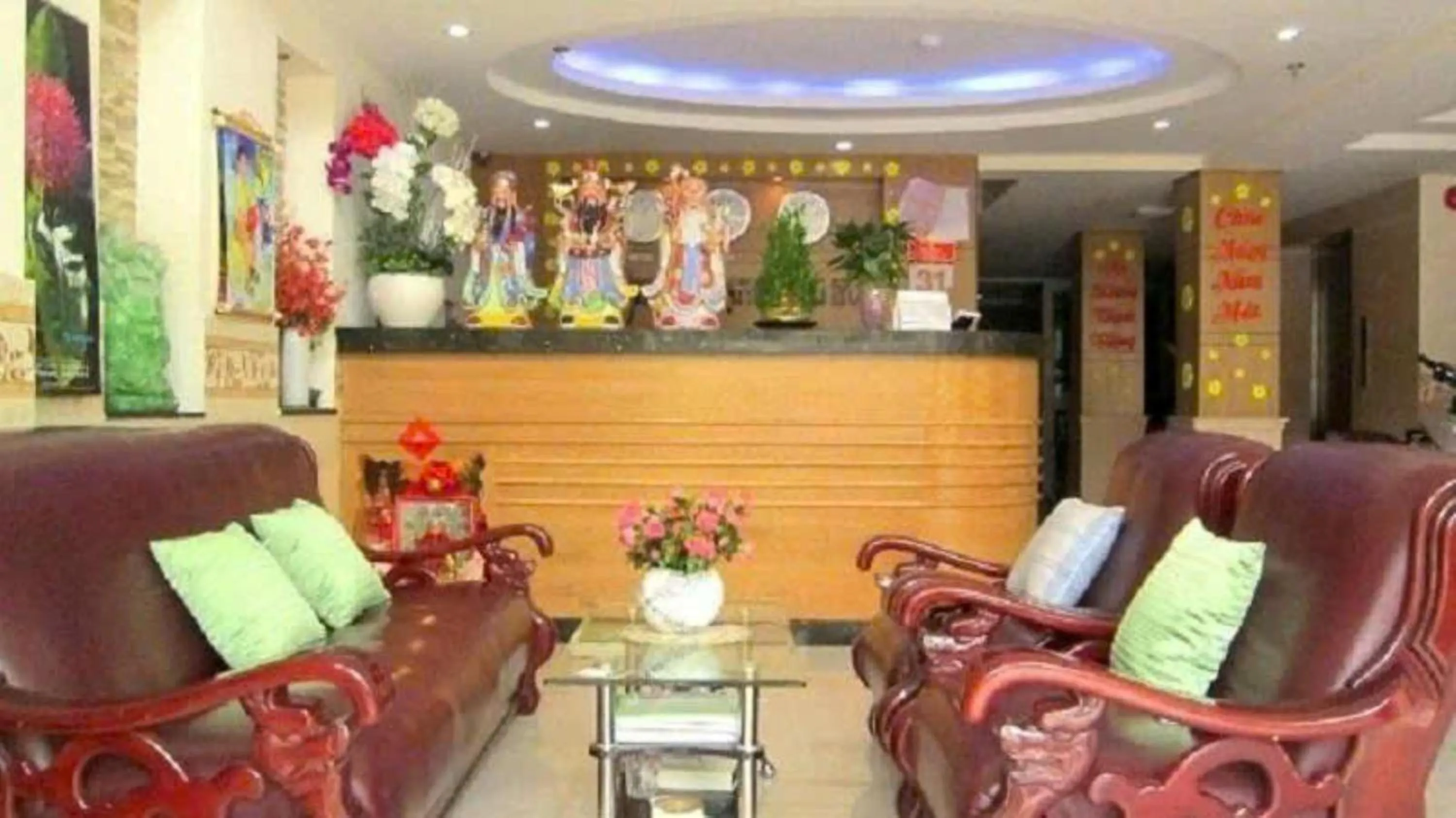 Living room in Quang Huy Hotel