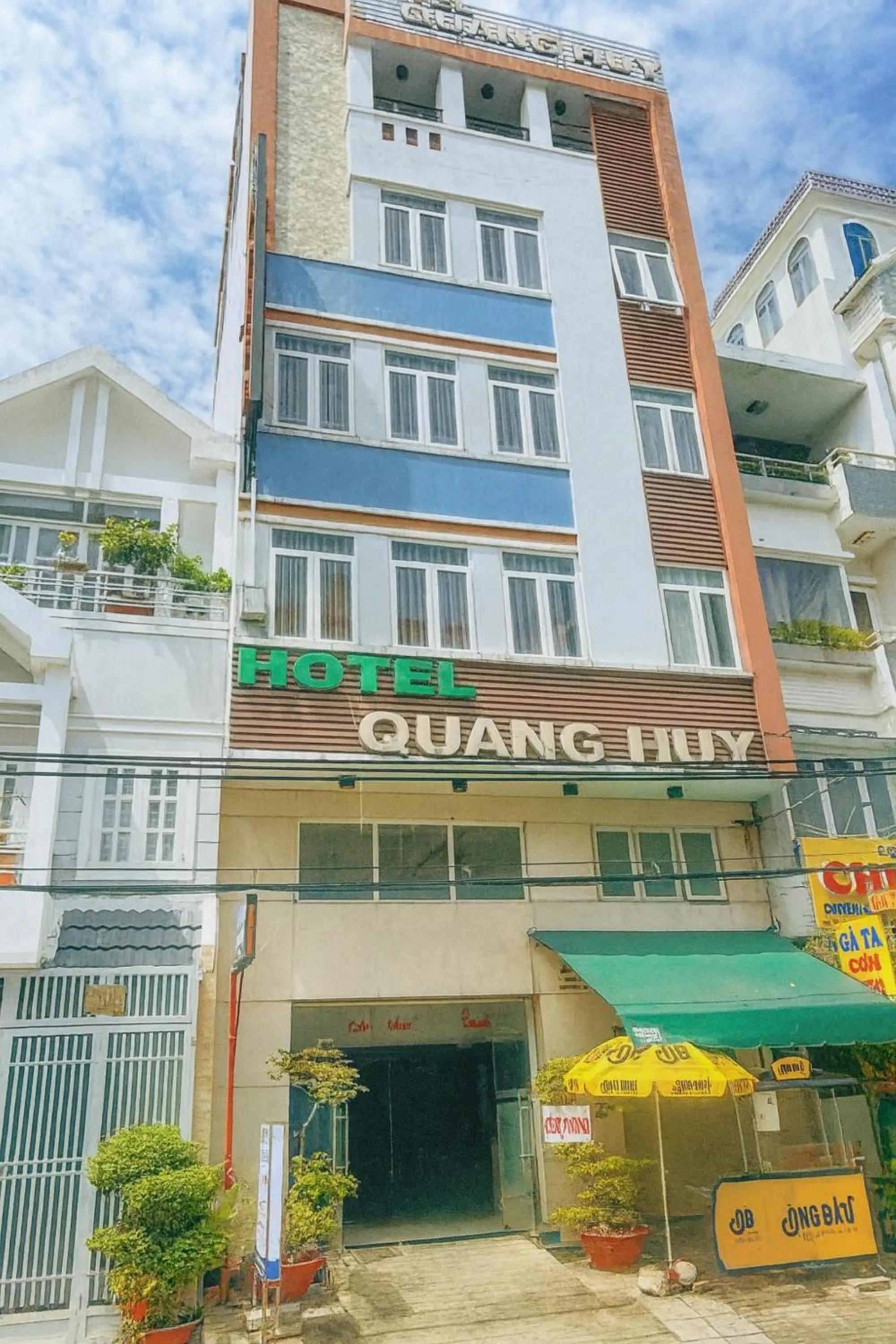 Property building in Quang Huy Hotel