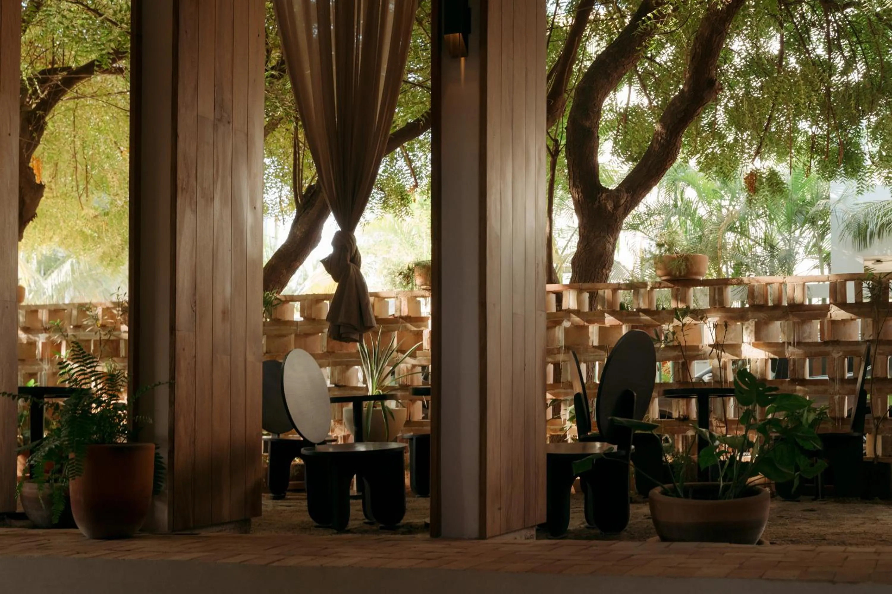 Restaurant/places to eat in Suuel Hotel Adults Only