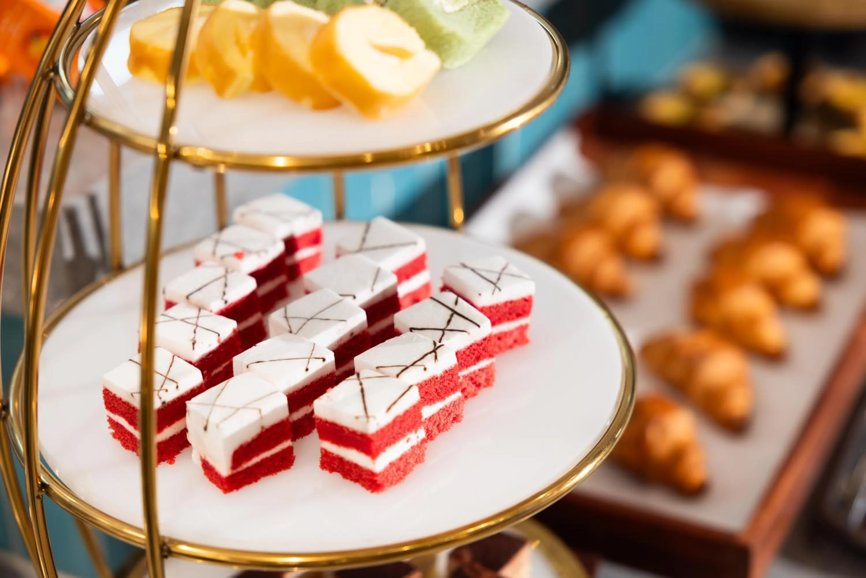 Restaurant/places to eat in Home2 Suites by Hilton Guangzhou Huangpu Science City Free shuttle buses are provided during the Canton Fair