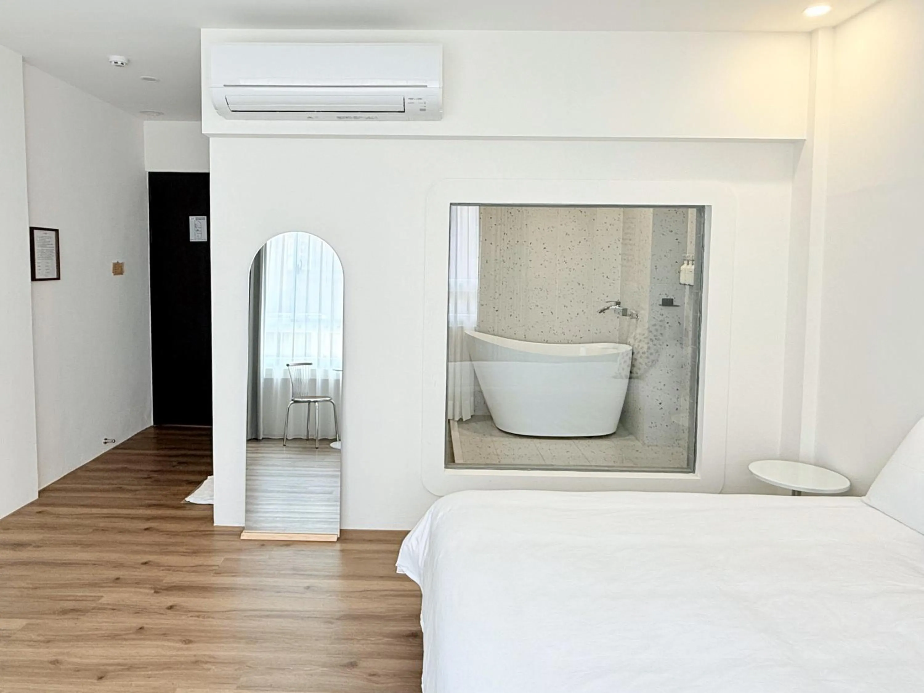 On site, Bed in Nantuju