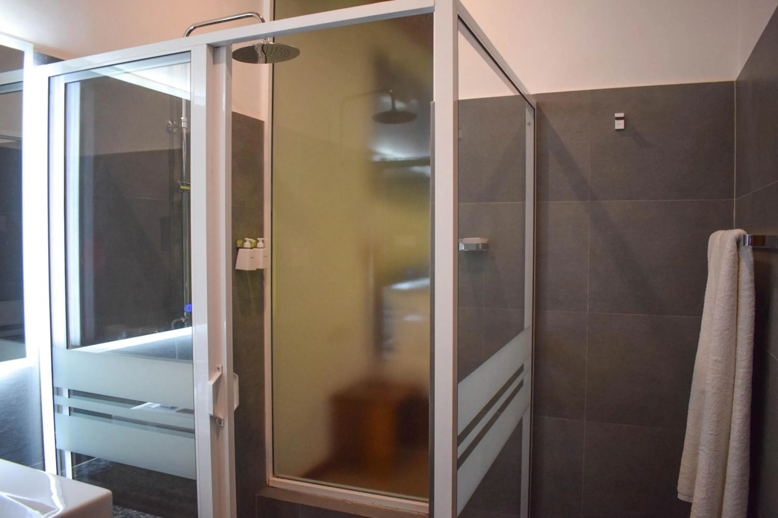 Bathroom in Hotel Sigiriyaaya