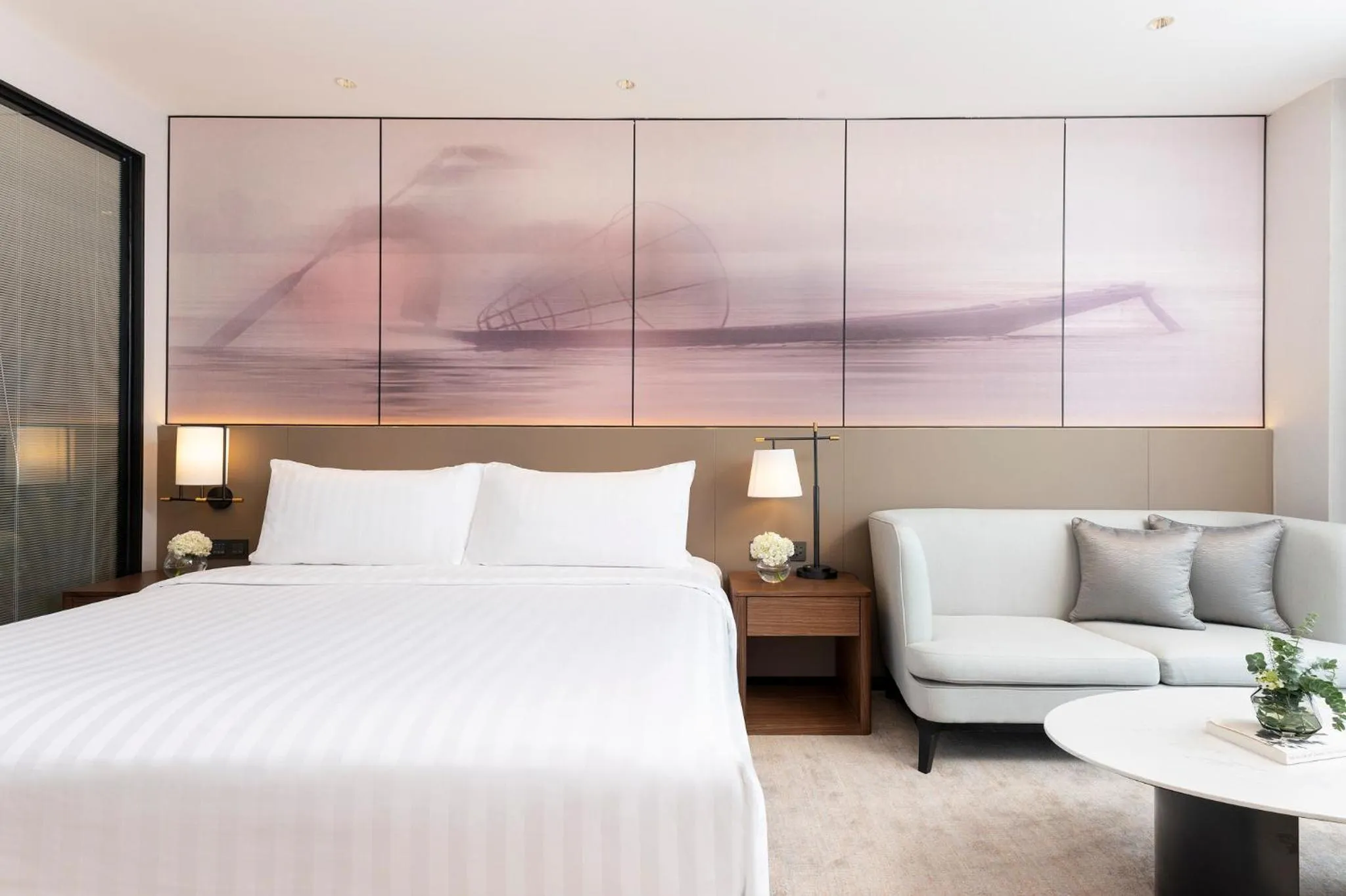 Bed in Amari Vientiane