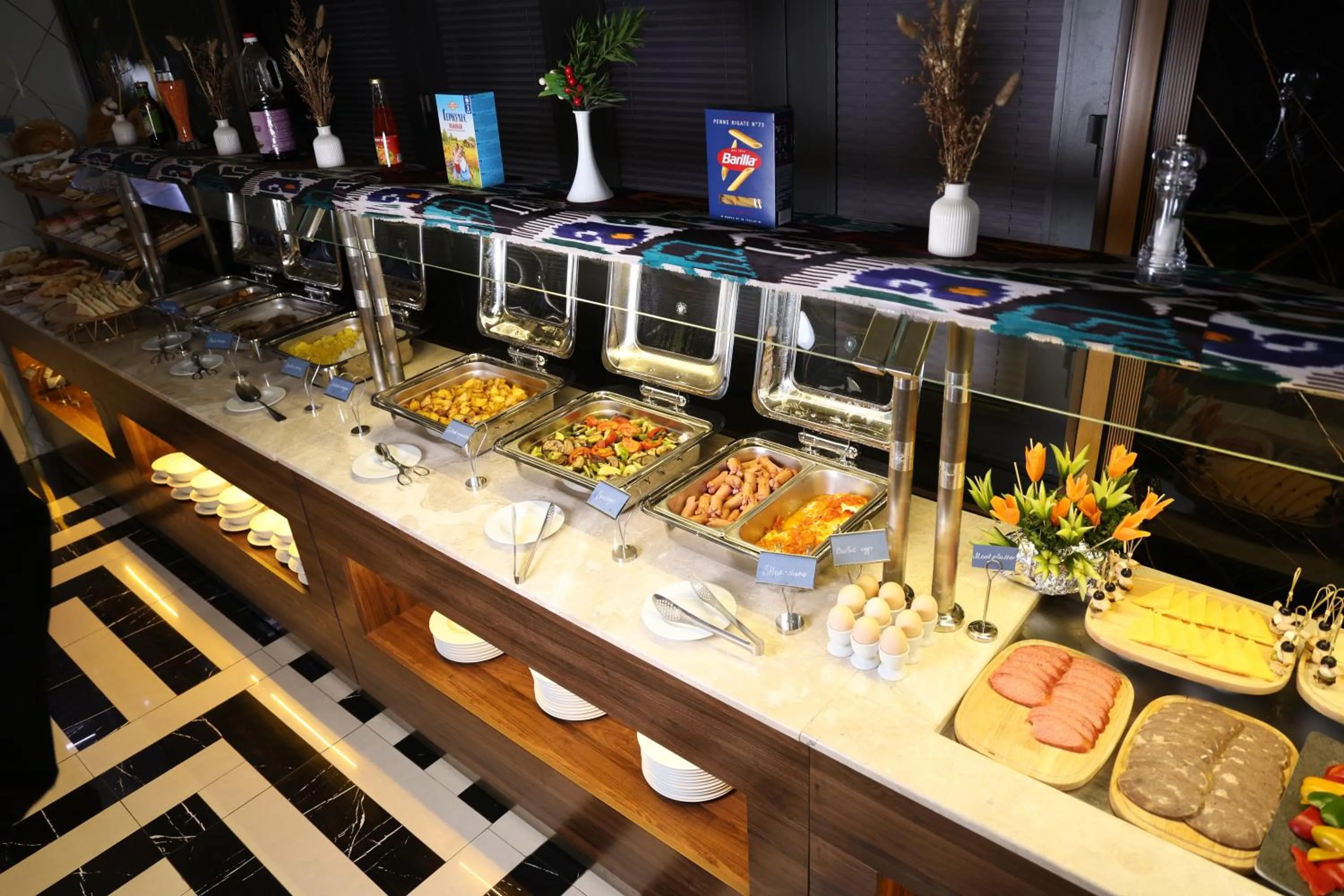Buffet breakfast in Azimut Hotel Tashkent