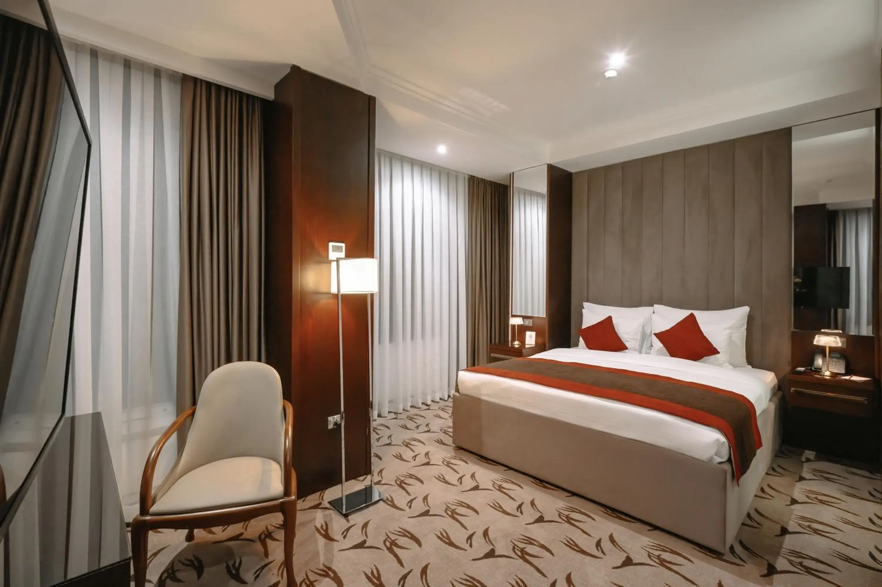 Standard King Room in Azimut Hotel Tashkent Standard King Room in Azimut Hotel Tashkent