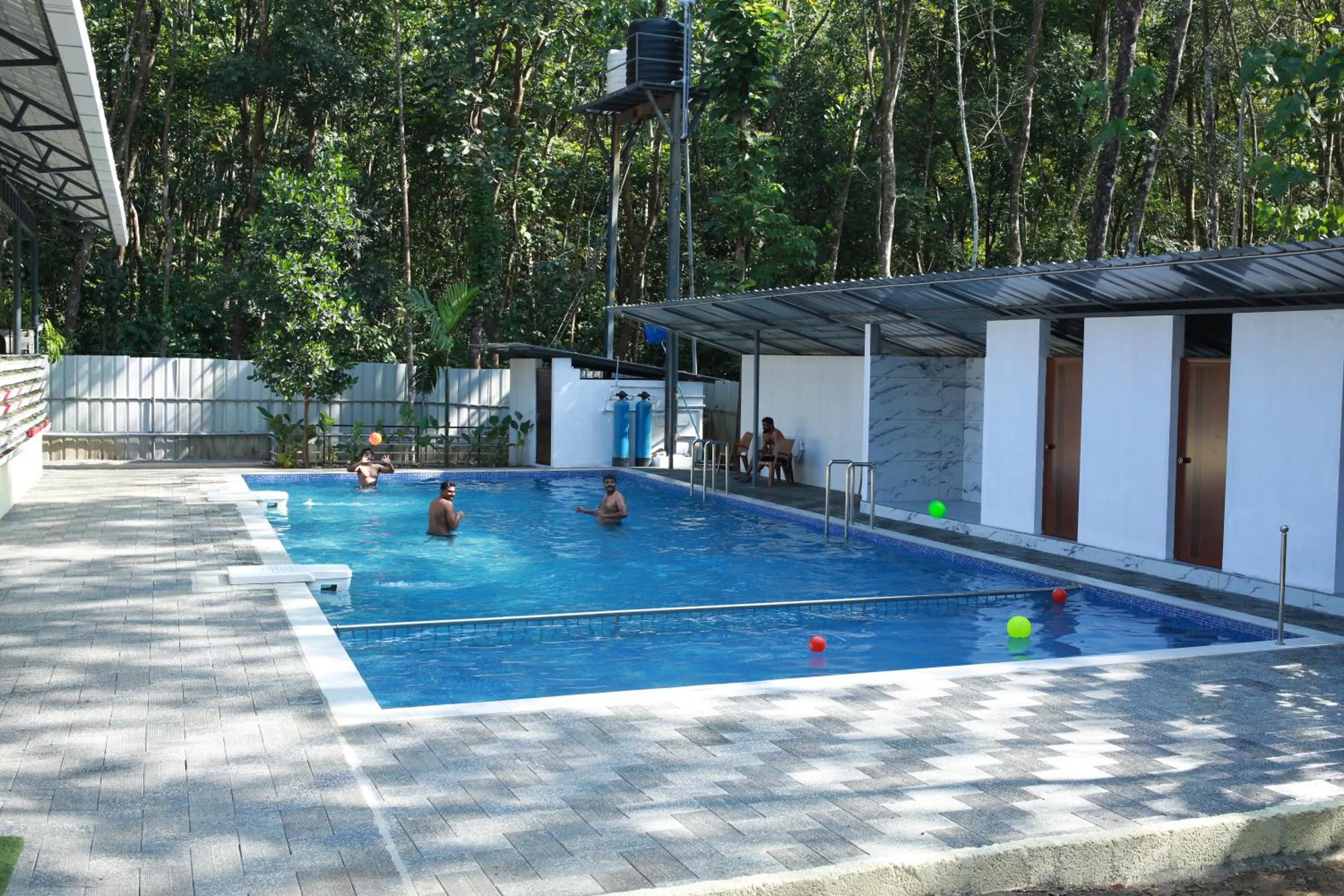 Karingens Resort