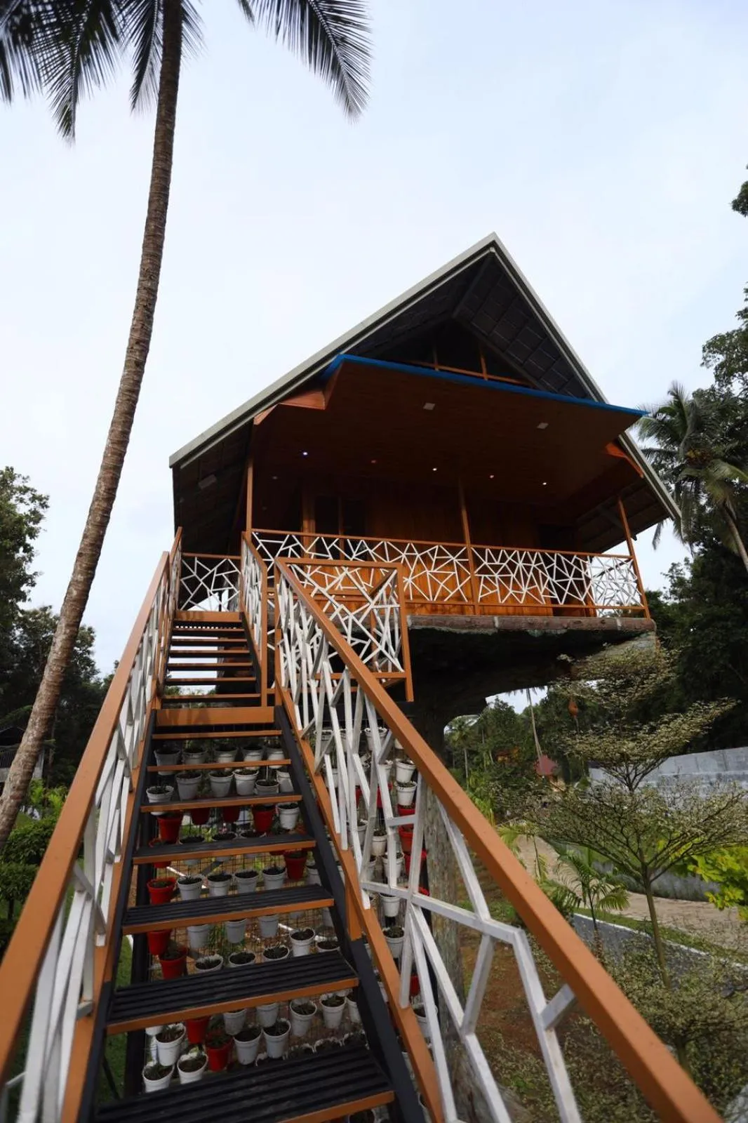 Karingens Resort
