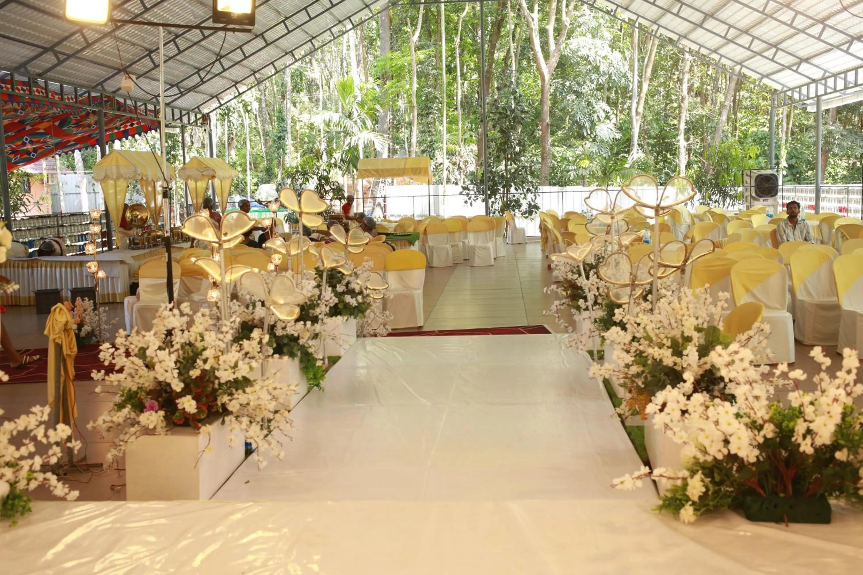 Karingens Resort