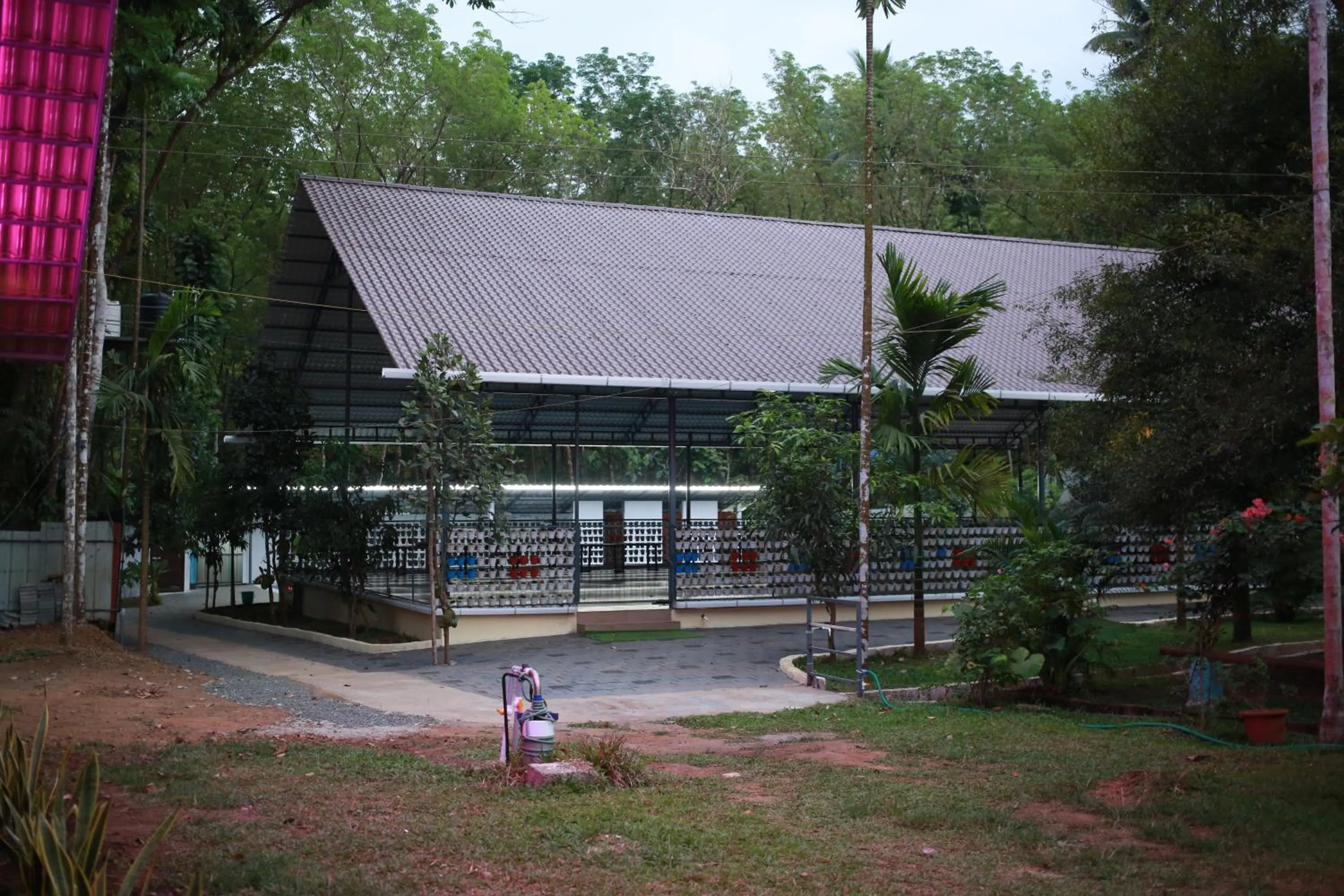 Karingens Resort