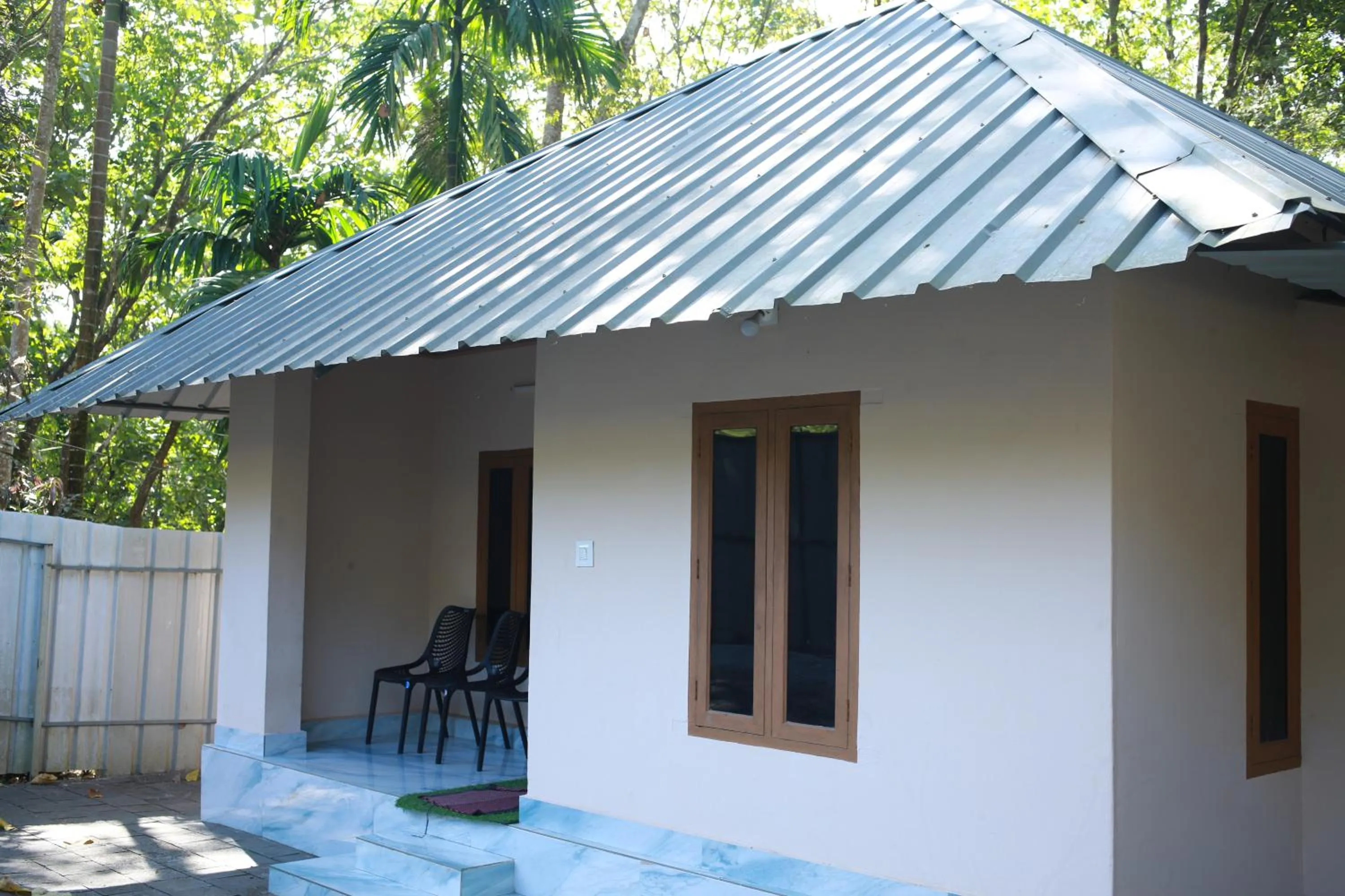 Karingens Resort