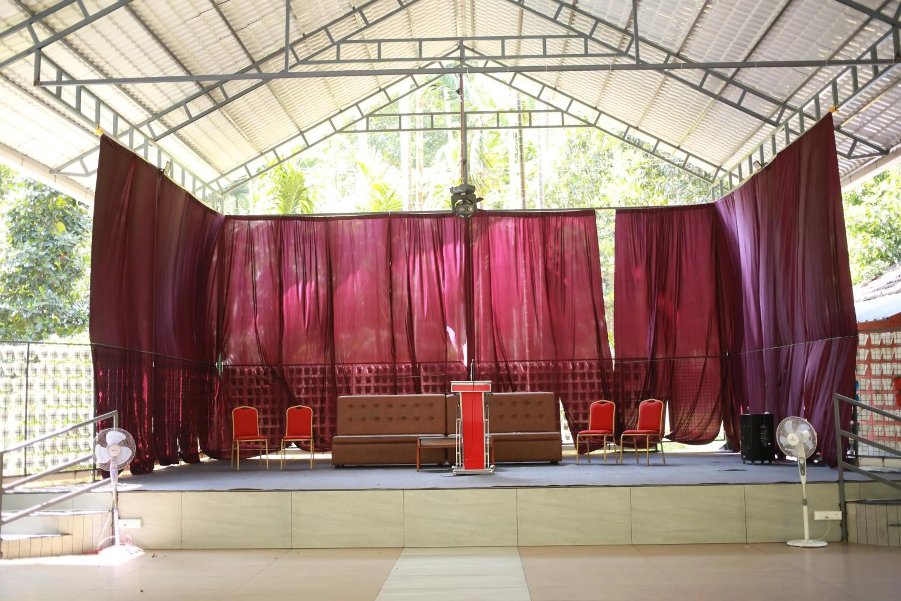 Karingens Resort
