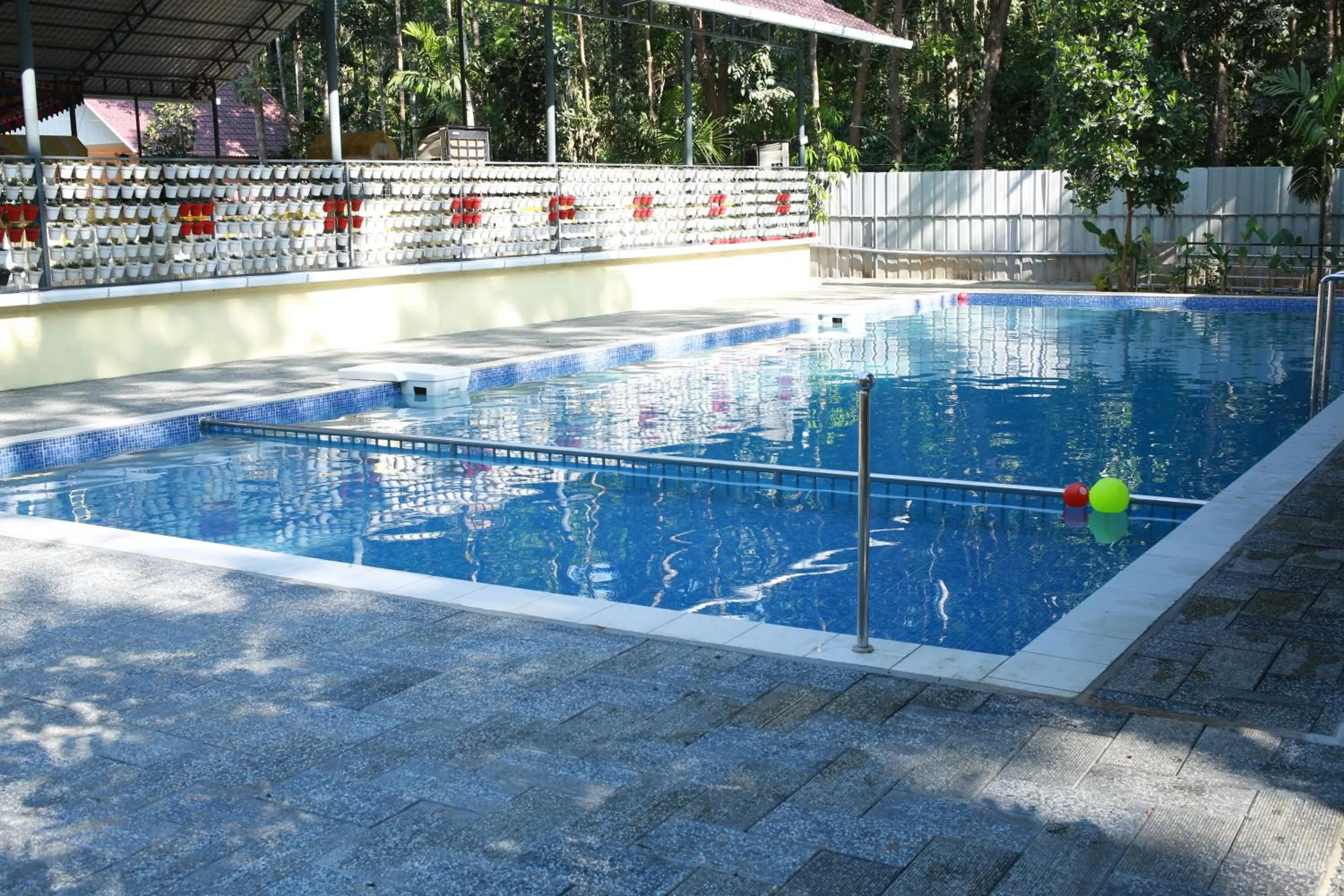 Karingens Resort