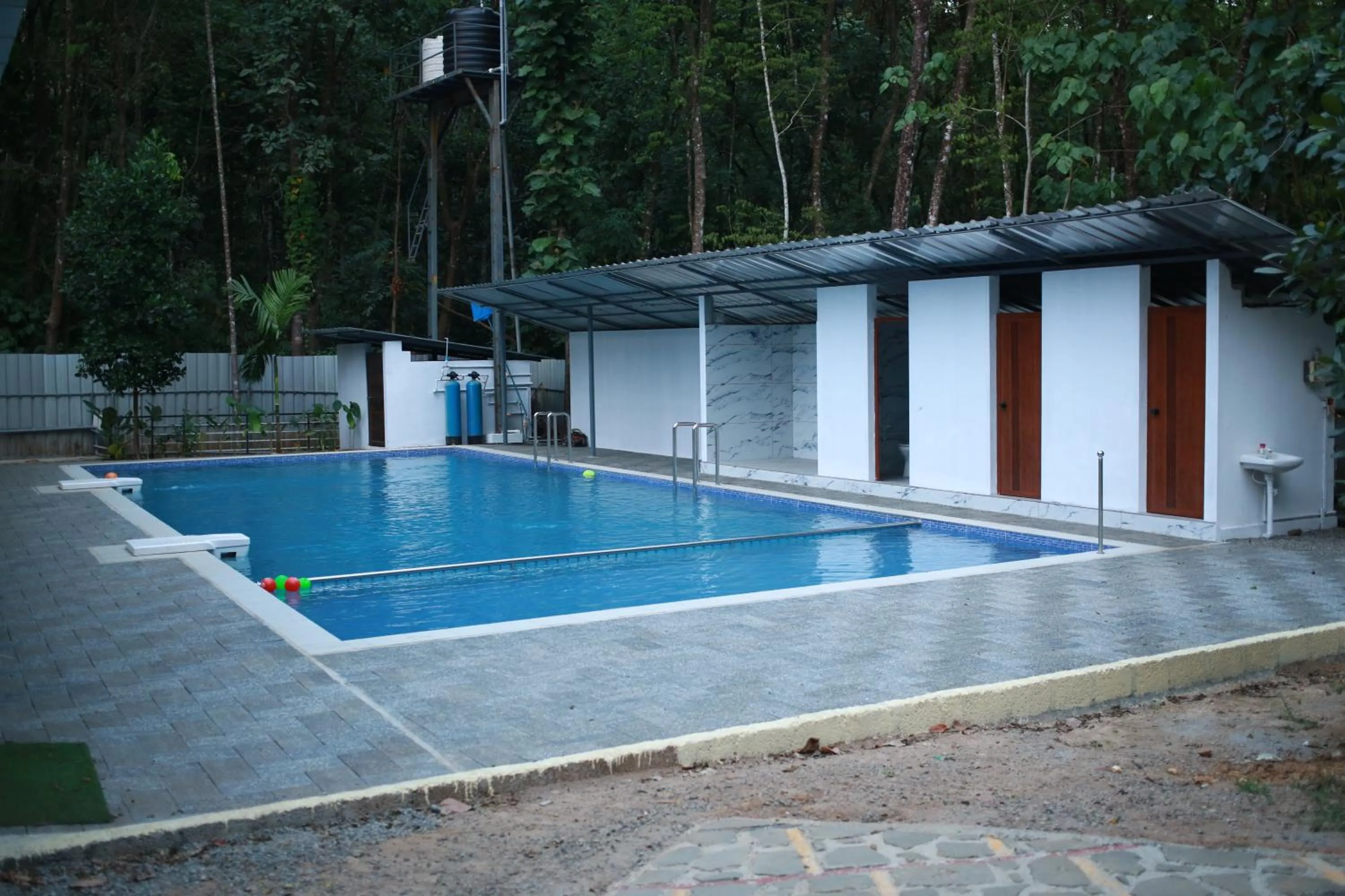 Karingens Resort