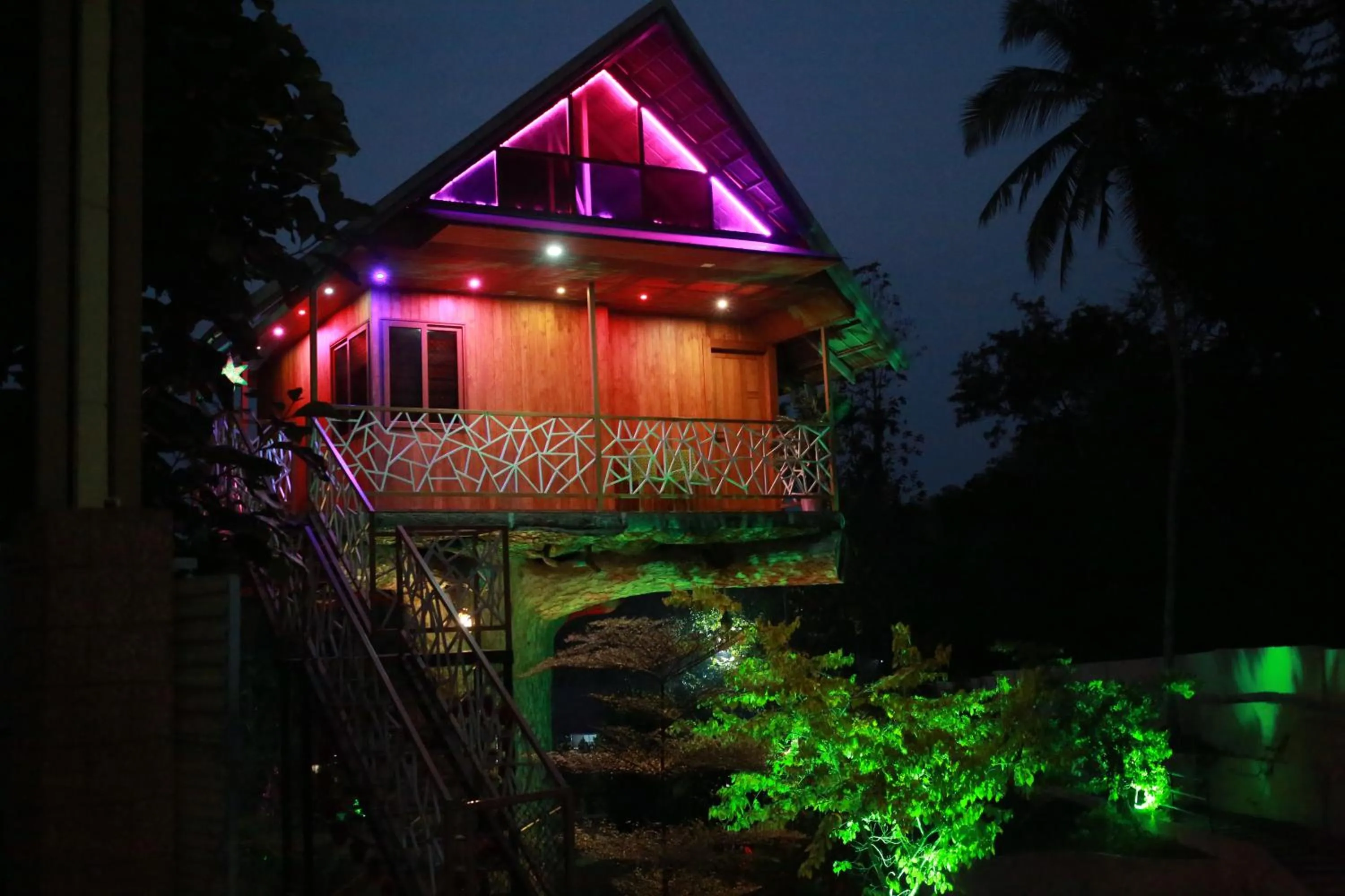 Karingens Resort
