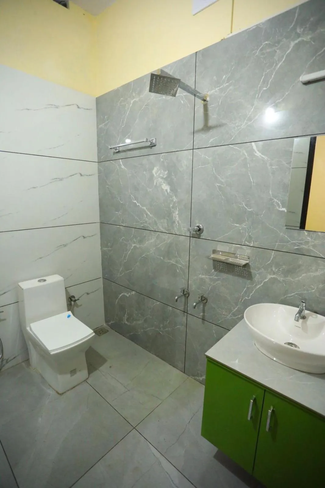 Karingens Resort