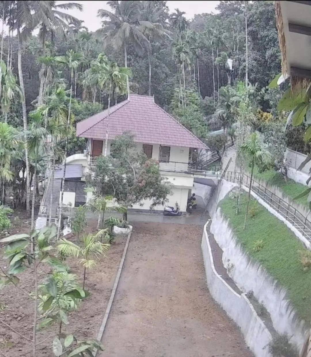 Karingens Resort