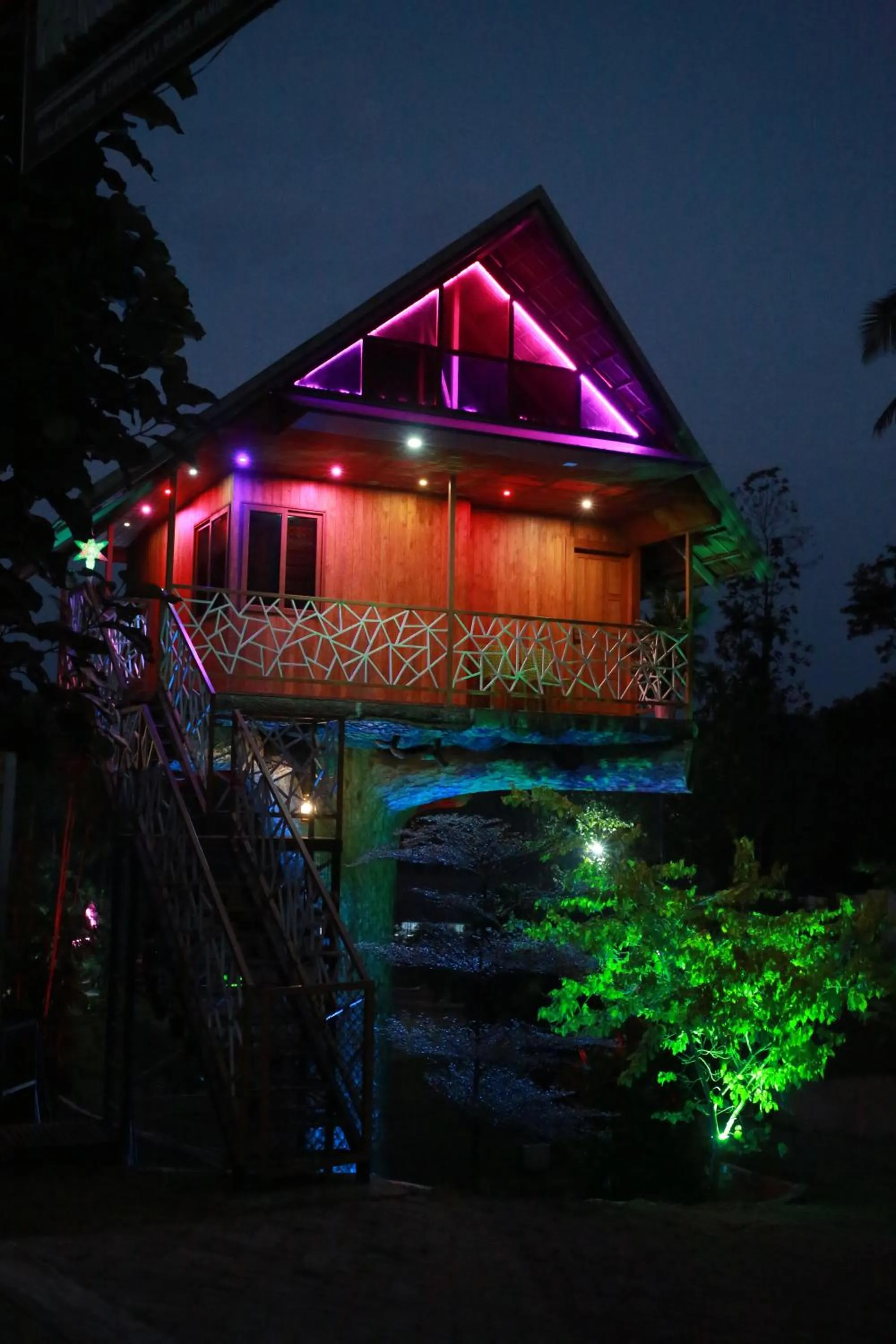Karingens Resort